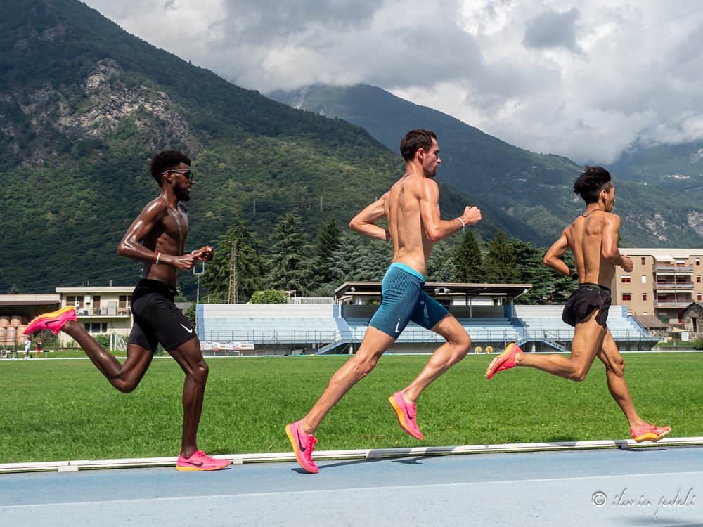 遠藤日向のインスタグラム：「ブダペスト世界陸上内定🇭🇺することができました。  現在は世界陸上に向けてサンモリッツでBTCの選手と一緒にトレーニングをしています。 昨年の経験を活かし、良い状態でスタートラインに立てるように頑張ります。  📸 @ilariafedeli66   #ブダペスト世界陸上 @jaaf_official」