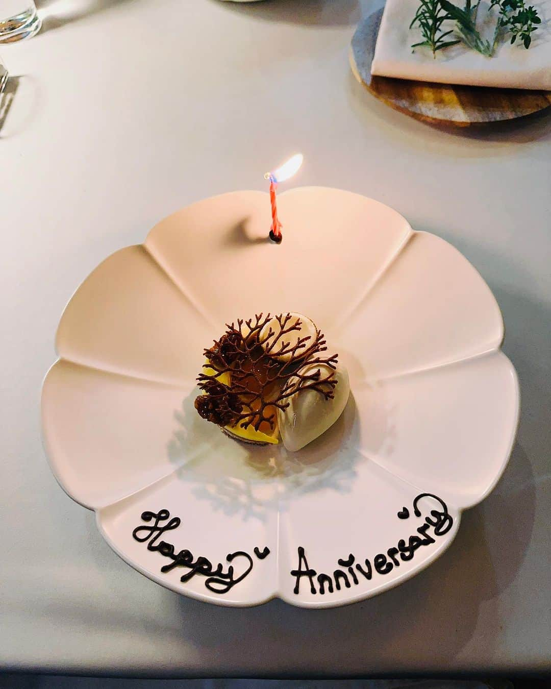 イ・イネさんのインスタグラム写真 - (イ・イネInstagram)「☝️ .. .. .. .. #happy #anniversary  #thankyou」8月7日 23時41分 - inhye_0221