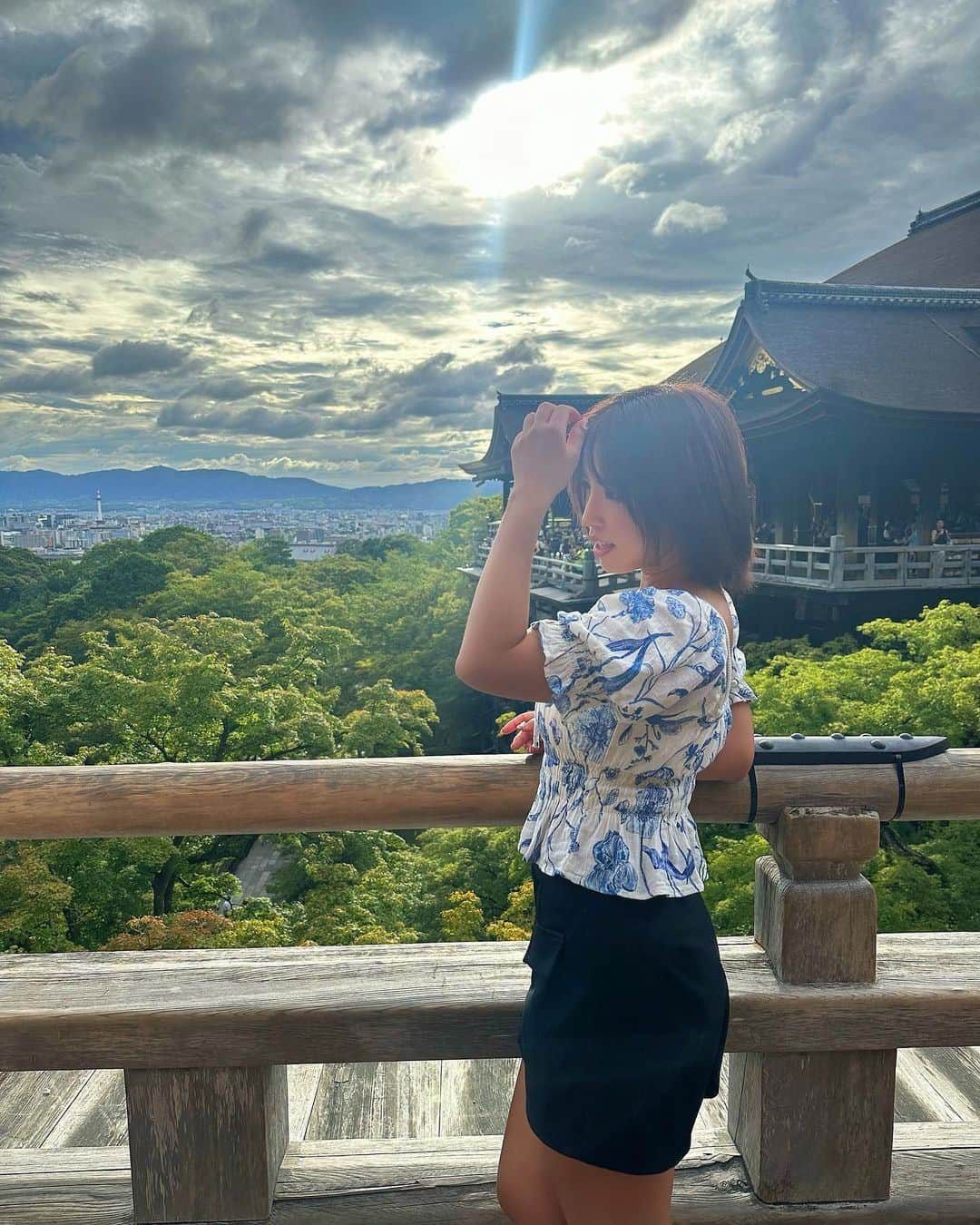 白川未奈のインスタグラム：「京都⛩️♡沢山歩いた！！ 明日は、KBSホールで試合です🫧  #MinaShirakawa #prowrestling #prowrestler #清水寺 #平安神宮 #Kyoto #STARDOM」