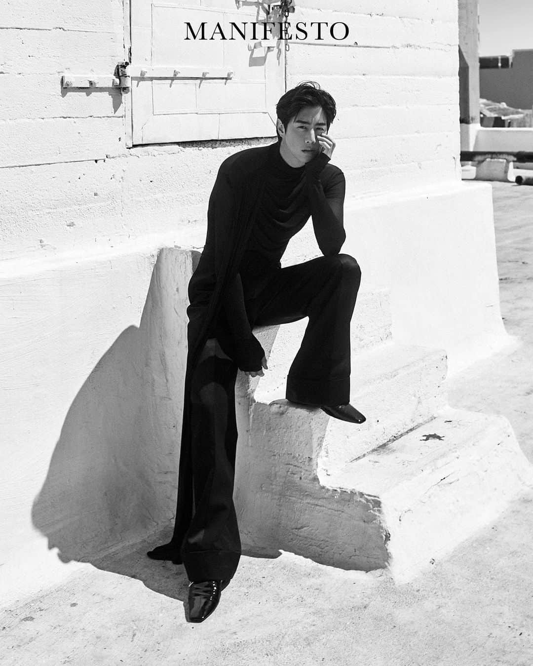 Mark さんのインスタグラム写真 - (Mark Instagram)「Manifesto August issue @manifestomedia 🖤 had fun shooting for this! hope you guys like the photos! @ysl @anthonyvaccarello」8月8日 0時29分 - marktuan