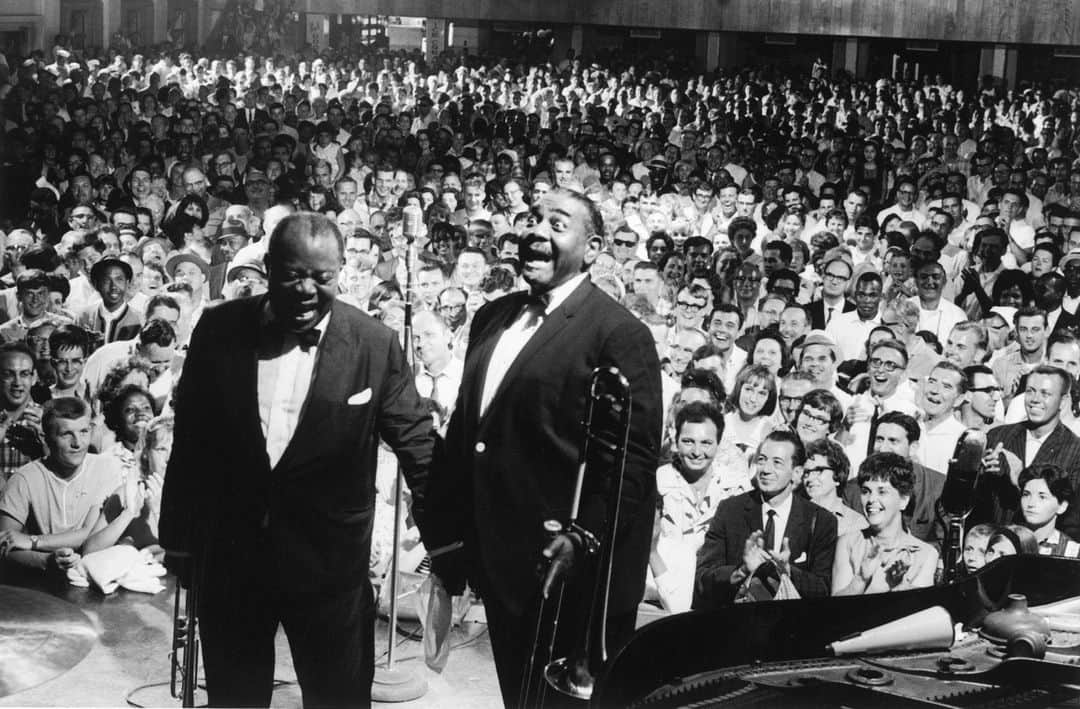 lifeのインスタグラム：「Musicians Louis Armstrong and Tyree Glenn performing 'Hello, Dolly!' at the Steel Pier, 1965.   Click the link in bio to see more of LIFE’s Greatest Concert Photos! 🎶  (📷 John Loengard/LIFE Picture Collection)   #LIFEMagazine #LIFEArchive #1960s #LouisArmstrong #TyreeGlenn #MusicMonday #Musicians #Concert #Archival」
