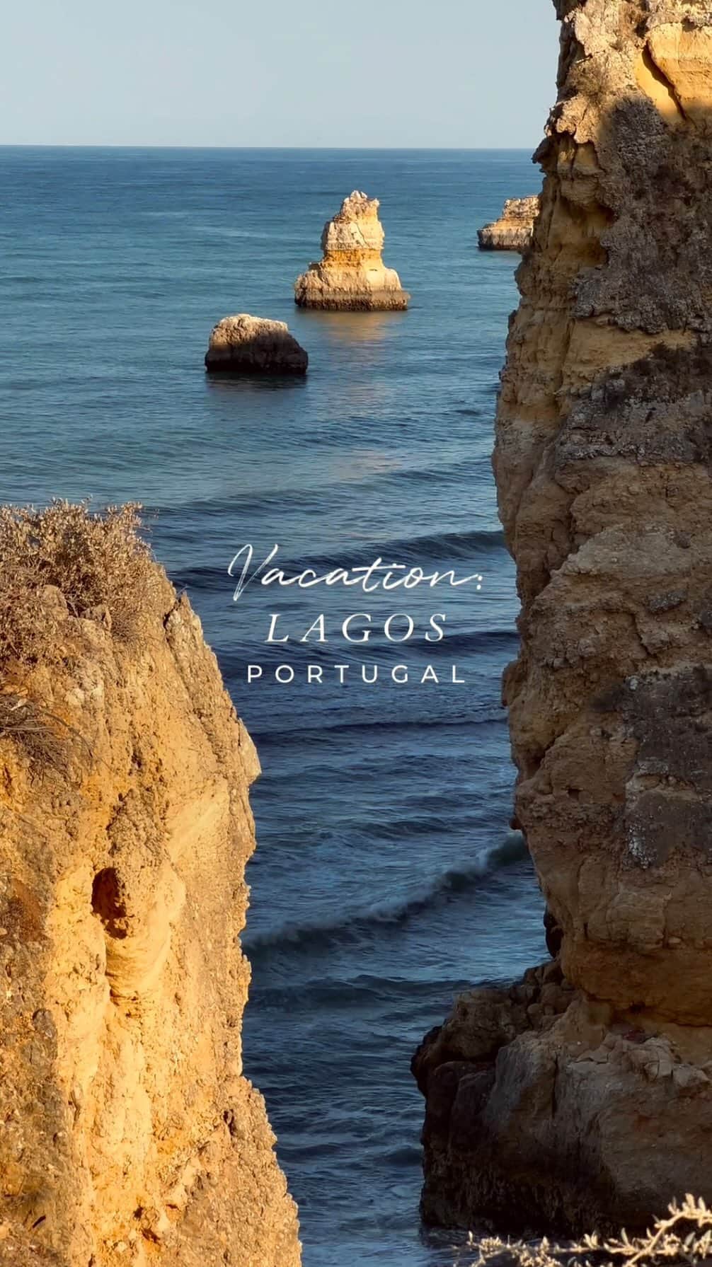 ジュリー・サリニャーナのインスタグラム：「Vacation: Lagos, Portugal. 🇵🇹   Can’t wait to be back to see more of beautiful Portugal; it’s easily becoming one of my favorite places to visit more and more. ❤️」