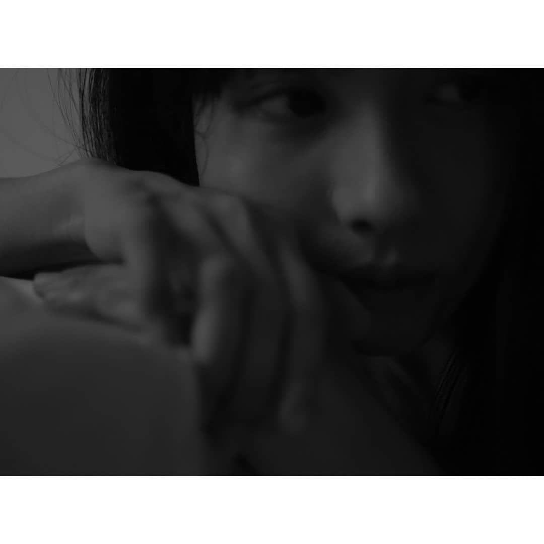中村祐美子さんのインスタグラム写真 - (中村祐美子Instagram)「.  photo : @uruma.camera   #monocromephoto  #monocromephotography  #monocrome  #photography  #モノクローム  #モノクロームの世界」8月8日 0時42分 - yumiko_nakamura_artist
