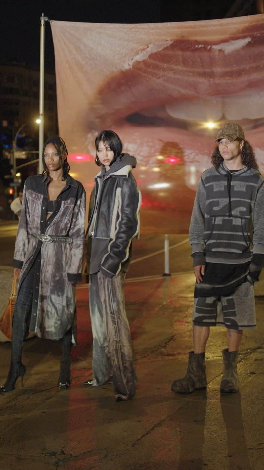 ディーゼルのインスタグラム：「Flashes on.    New looks from #DieselFW23 come into focus. Trompe L’oeil Denim — ie denim printed with a scan of denim —  gives denim the meta treatment. The newest version of the Superlogo is applied via a burnout treatment, creating a distressed effect on hoodies and shorts.    Tap to shop and discover more at the link in bio.   #ForSuccessfulLiving」