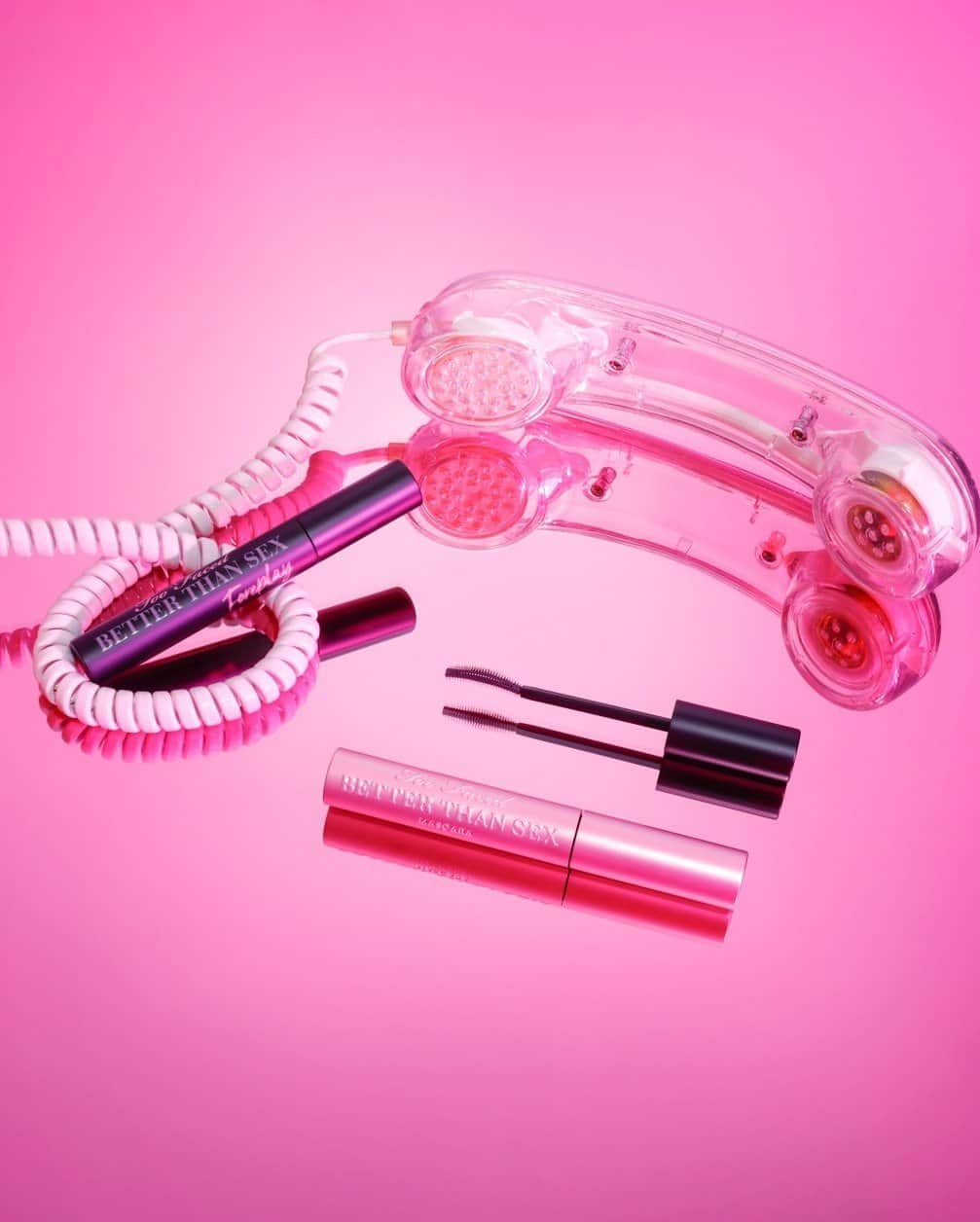 Too Facedのインスタグラム：「Ready to take your lash game to the next level?! 😘💖 Our NEW Better Than Sex Foreplay Mascara Primer will lengthen, thicken, and lift lashes for 24+ hour improved mascara wear! ✨ #toofaced #tfcrueltyfree #betterthansex」