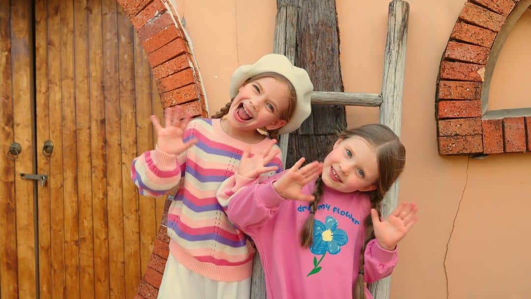 SHEINのインスタグラム：「Autumn Brilliance Press Play on Cozy Season. @shein_kids  #SHEINKIDS」