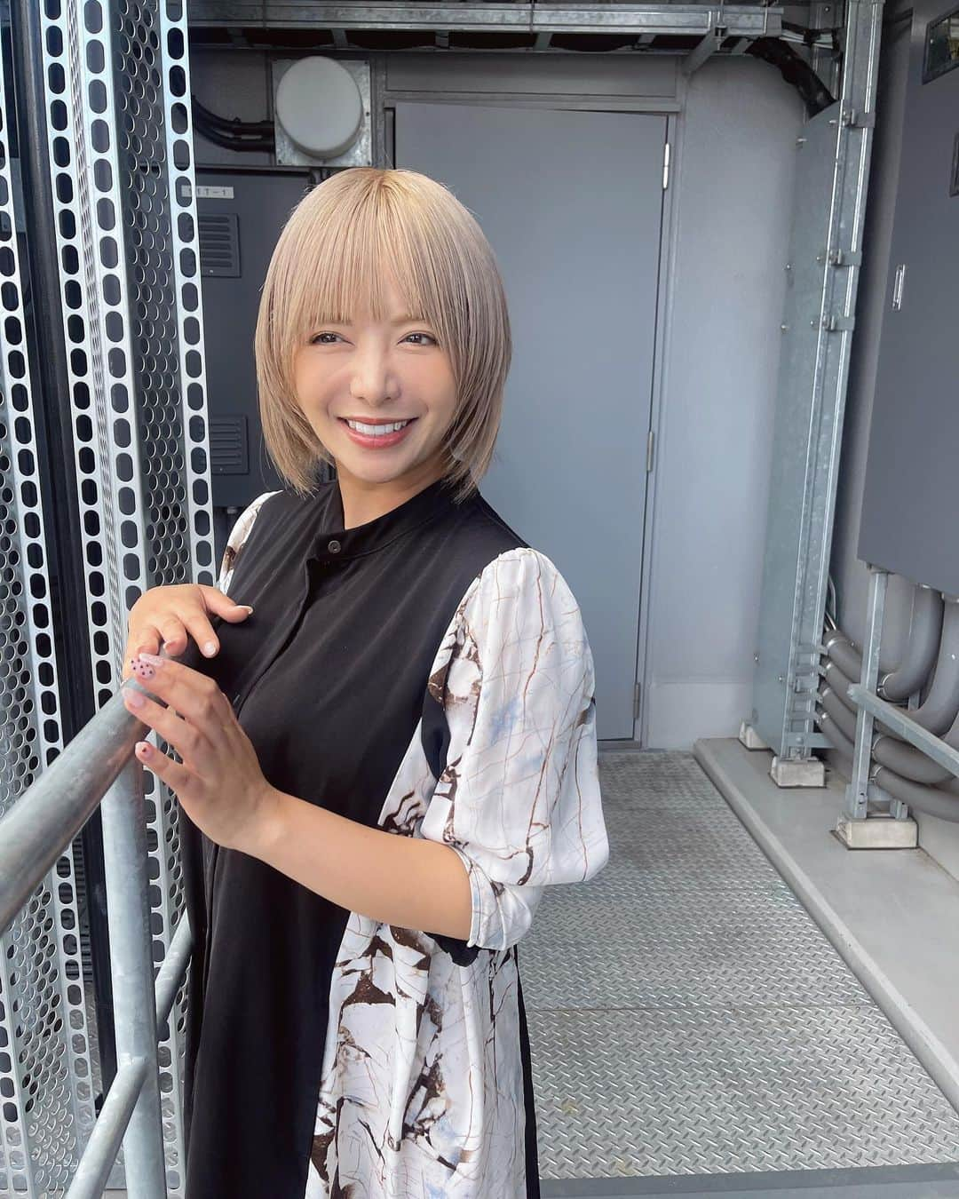 星美りかさんのインスタグラム写真 - (星美りかInstagram)「いくつになっても可愛くなりたいし 進化したいな❤️‍🔥😘」8月8日 14時15分 - hoshimi1990