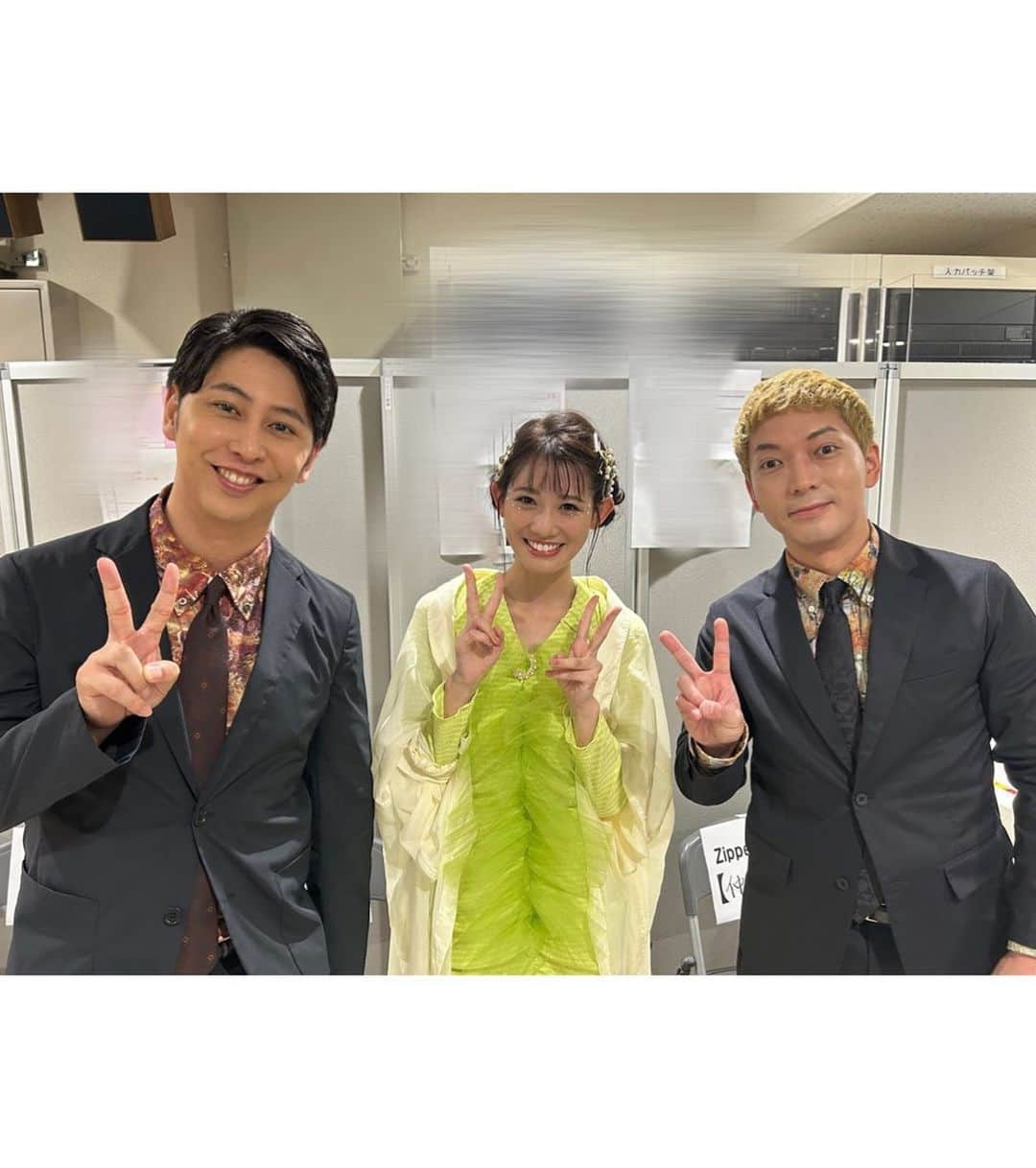 秋本帆華さんのインスタグラム写真 - (秋本帆華Instagram)「. 昨日のお写真どーーーーーん！！！！  矢吹奈子ちゃん 笑顔と声が本当に素敵！ピンクのドレスがとっても似合ってました💓  ニューヨークさん 会場を笑いで盛り上げていて私もずっとケラケラ笑ってました🤣  ももなちゃん リアルお人形さん😳最近会う頻度高すぎて嬉しいっ💕  ひかるん・かれん君 やっぱりライブすごい！かっこいいと可愛いを併せ持つ東北産に感動してました🥹  愛来 顔小さくて脚長すぎてびっくりしちゃった！！！(一緒にTikTok撮ったのでどこかで上がるかも…🤭)  真中まなちゃん 空き時間一緒に行動して昨日で更に仲良くなれました🩵シャチを好きでいてくれてありがとう✨  大森莉緒ちゃん 13月の女の子ぶりに会えました🤭可愛さと綺麗さ増してた〜！  稲場愛香ちゃん 待ち時間、気さくに話しかけてくださって嬉しかったです♪美しい…  斉藤円香ちゃん・北原ももちゃん ランウェイ中の表情がとってもかっこよくて素敵でした✨  #アイドルランウェイコレクション #IRC_TGC  アルバムがキラキラで溢れてます🤩」8月8日 13時24分 - honoka_akimoto_official