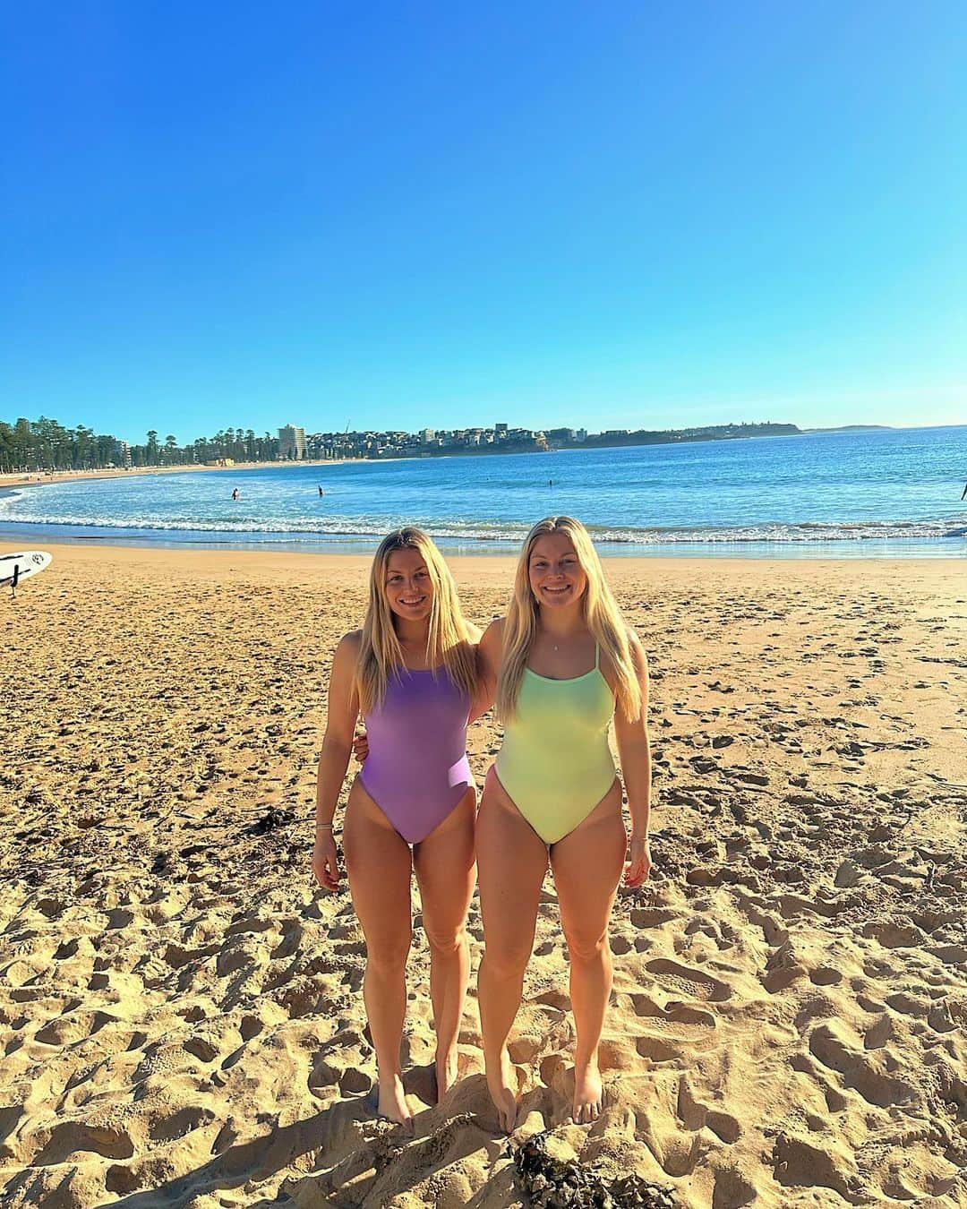 JOLYN Swimwearのインスタグラム：「It's giving RISE and SHINE vibes! Happy Tuesday friends 🫶🌴 // #jolynaustralia」