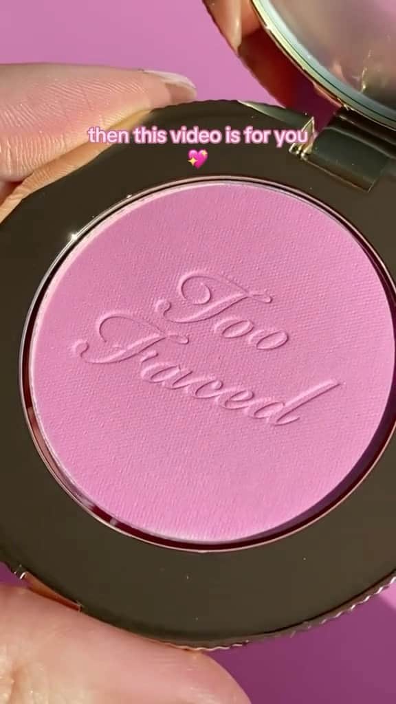 Too Facedのインスタグラム：「Calling all pink lovers… 😚💞 Our Cloud Crush Blush shade Candy Clouds is the perfect #MalibuPink shade! 😍 #toofaced #tfcrueltyfree」
