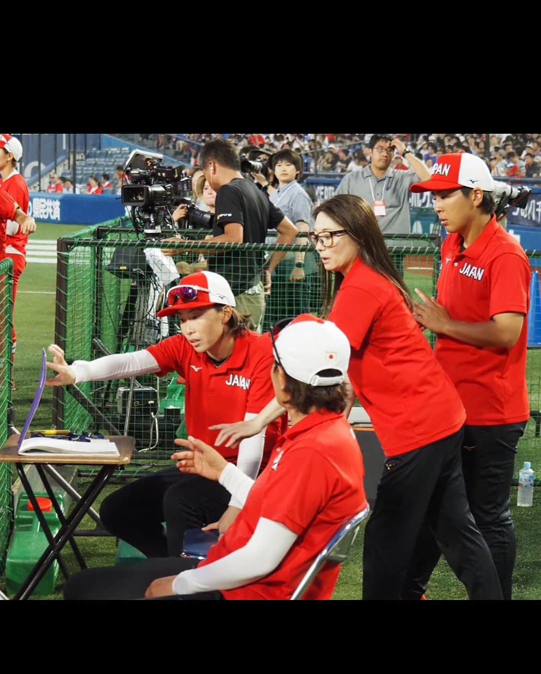 山田恵里さんのインスタグラム写真 - (山田恵里Instagram)「🥎🇺🇸日米対抗ソフトボール2023🇯🇵🥎 素晴らしい環境の中、試合をさせていただきました。 ファンの皆様、スポンサー様、メディアの皆様、運営に携わっていただいた皆様、本当にありがとうございました！！！ 次の代表活動は9月末のアジア大会です！ インカレやJDリーグなど、国内での試合がたくさんありますので、引き続き応援よろしくお願いします🙇‍♀️🥎」8月8日 9時46分 - eriyamada19