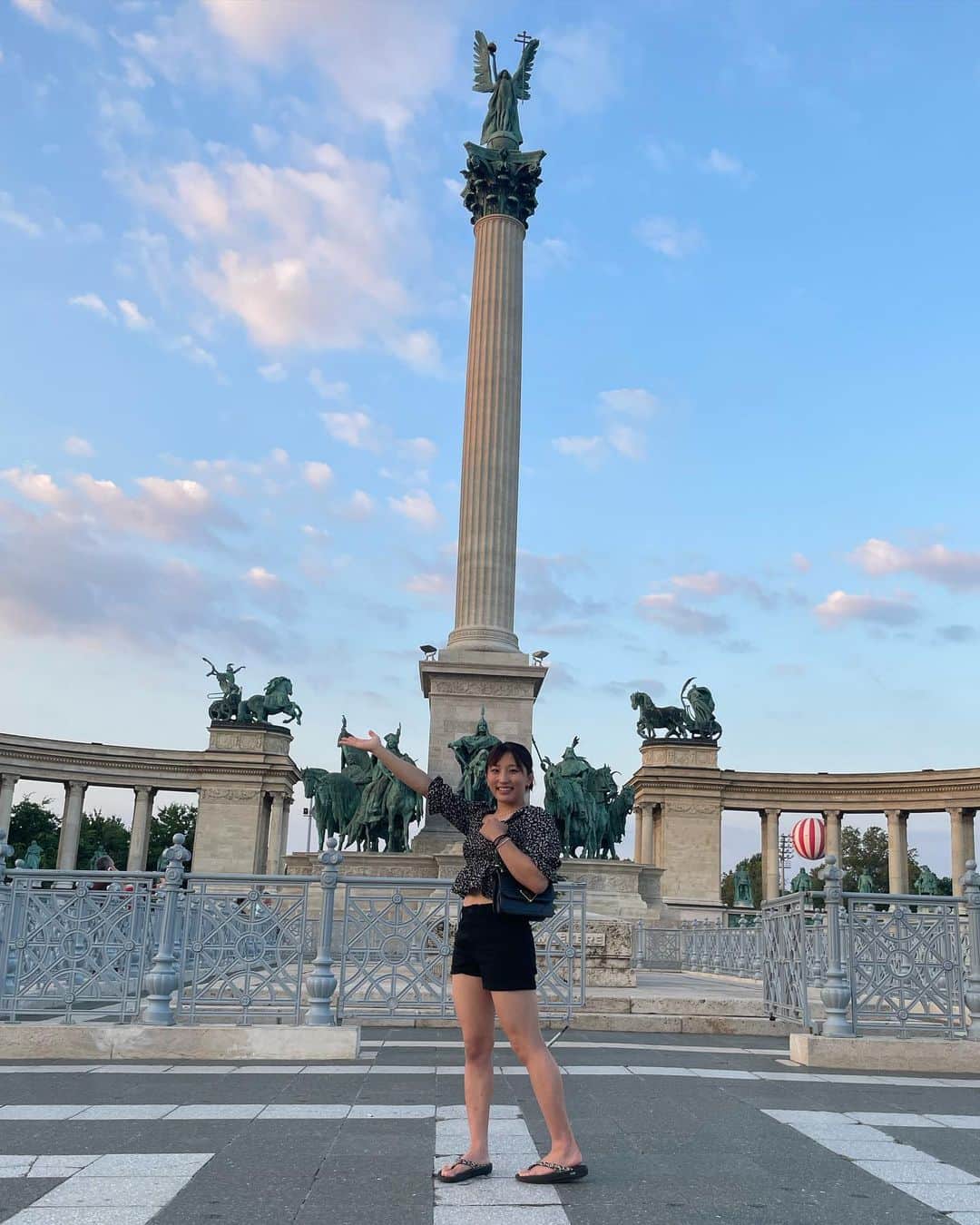須崎優衣のインスタグラム：「I Love Hungary🇭🇺❤️」