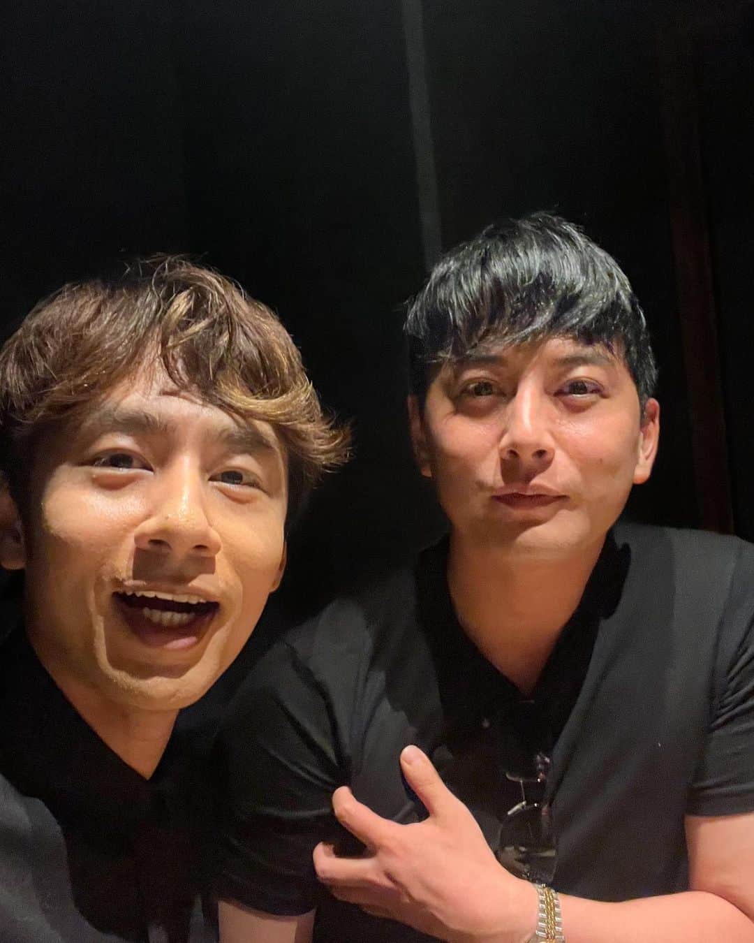 石黒英雄のインスタグラム：「中丸ち。 あれ？まっすーは？笑 まっすー次きてー！ #ドラマrescue」