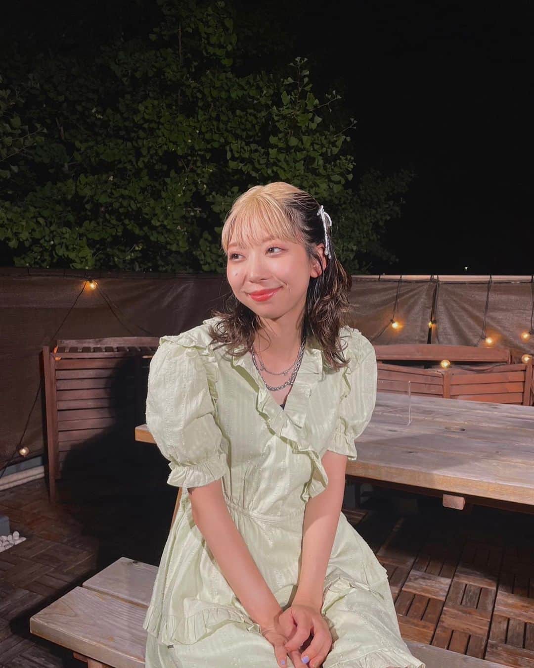 竹内アンナのインスタグラム：「ㅤㅤㅤㅤㅤㅤㅤㅤㅤㅤㅤㅤㅤ  5周年記念生配信ありがとうございました！ ㅤㅤㅤㅤㅤㅤㅤㅤㅤㅤㅤㅤㅤ 音楽が繋いでくれたたくさんの出会いが、景色が、 ここまでわたしを連れてきてくれました。 ㅤㅤㅤㅤㅤㅤㅤㅤㅤㅤㅤㅤㅤ まだまだ続いていく生活の中で、 たくさんの曲を届けに行くから待っていてね！ ㅤㅤㅤㅤㅤㅤㅤㅤㅤㅤㅤㅤㅤ これからも宜しく🤝 ㅤㅤㅤㅤㅤㅤㅤㅤㅤㅤㅤㅤㅤ ㅤㅤㅤㅤㅤㅤㅤㅤㅤㅤㅤㅤㅤ 生配信はしばらく、 ツアーファイナルの映像をお願いして 明日の23:59までアーカイブ残してもらうことに なりましたやった！ ㅤㅤㅤㅤㅤㅤㅤㅤㅤㅤㅤㅤㅤ ㅤㅤㅤㅤㅤㅤㅤㅤㅤㅤㅤㅤㅤ YouTubeでチェックしてみてね🌱」