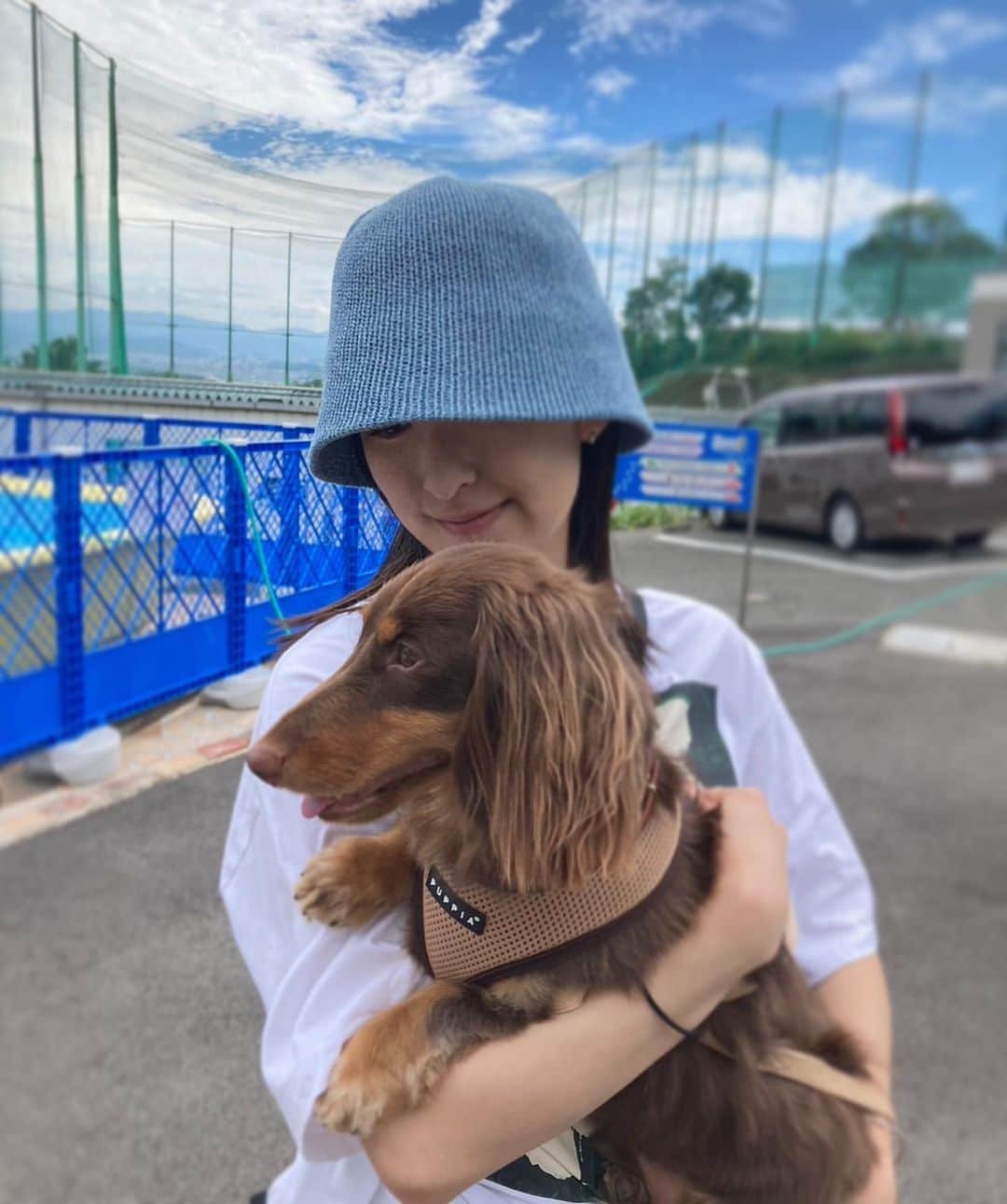 中江友梨さんのインスタグラム写真 - (中江友梨Instagram)「実家江ちゃん🐶 ほとんどエルと写ってる🐶 （お母さんが撮ってくれた~）」8月8日 22時35分 - yuri_tokyogirlsstyle