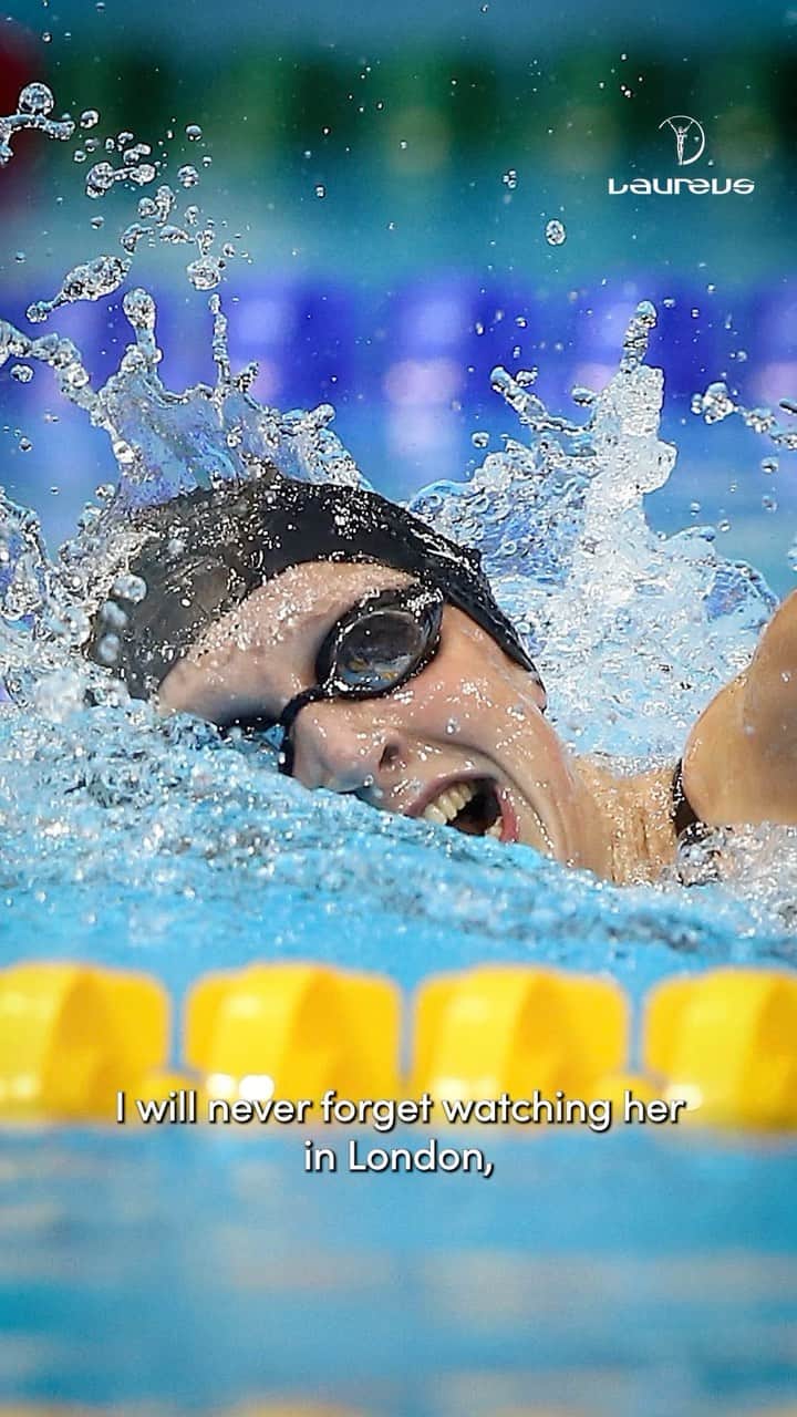 メリッサ・フランクリンのインスタグラム：「“She embraces the competition, I think she likes being pushed.”  Laureus Academy Member @missyfranklin88 reflects on the impressive nature of @katieledecky’s career and the longevity the swimmer has shown.  Ledecky - a multiple Laureus World Sportswoman of the Year Nominee - recently broke @m_phelps00’s record for most individual world swimming titles.  Look out for the full interview with Franklin as part of August’s Spirit of Sport show - check your 📺 planners for listings in your region.  #SpiritOfSport」