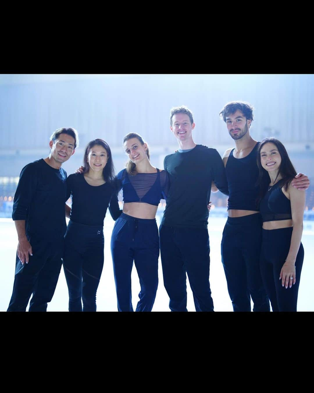 高橋大輔のインスタグラム：「THE ICE 2023  I was so happy to skate with superstars!!!! @guillaume_cizeron @gabriellapapadakis  @evan_bates @chockolate02  @kihara_ryuichi @riku9111  @k.a.n.a.m.u.r.a   Thank you😀  #ザアイス #theice #かなだい  #あいすだんす #アイスダンス #icedance 📷@yoshiki_kogaito」