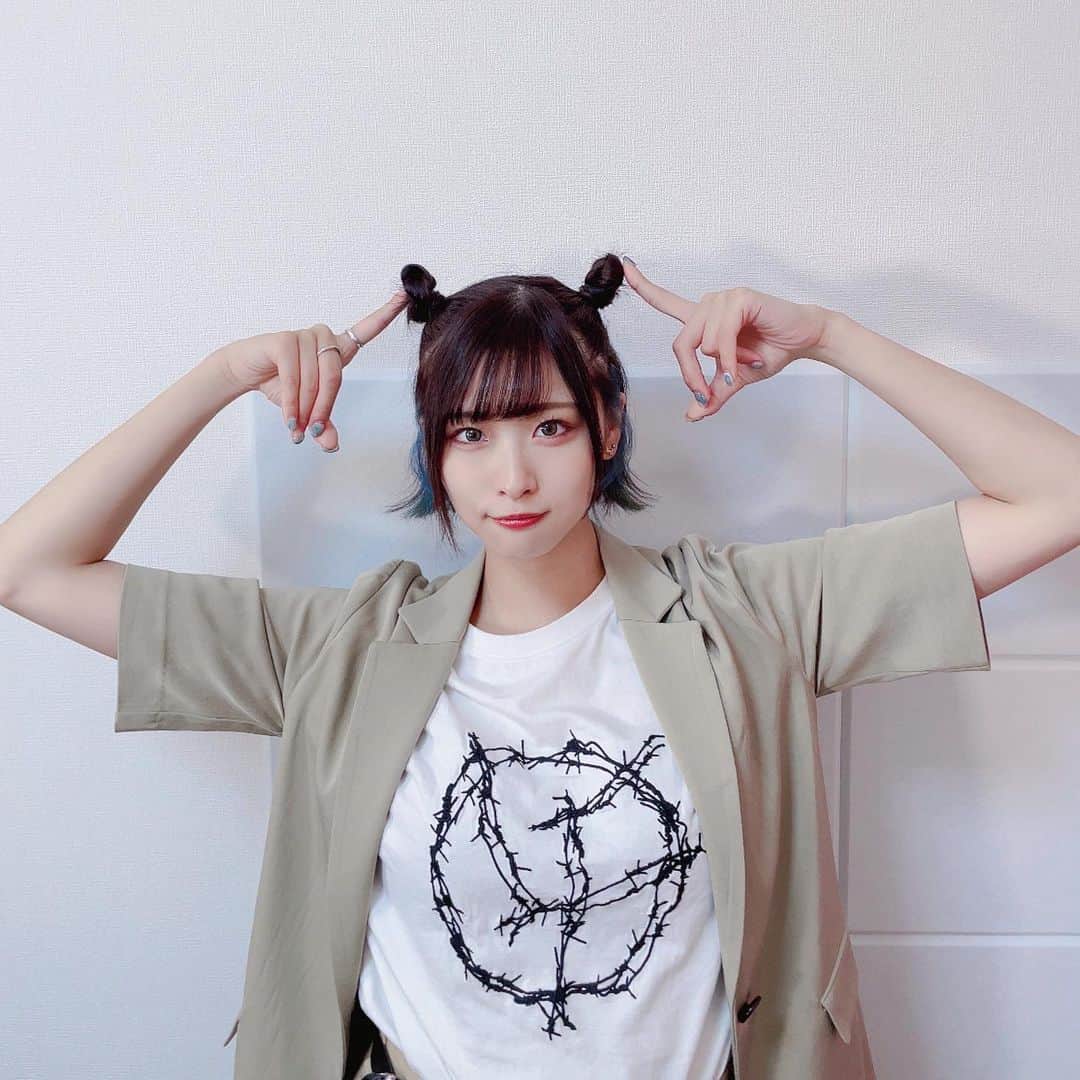 松田彩希のインスタグラム：「. #まるぼだ めいくちゃんおかえりでたのしかったです！」