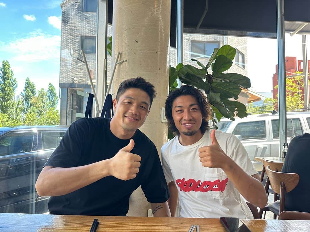のインスタグラム：「☺️💙👍🇰🇷🇯🇵」