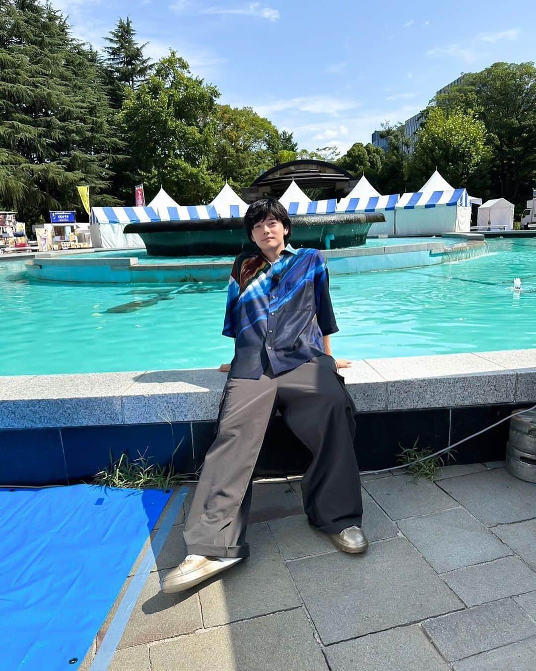 Kaitoのインスタグラム：「ブランチ衣装👕  【スタジオ】 　 pants:@remer_official 　　　@sian.pr  shoes:@rfrfabianoricci 　　　  【ごはん倶楽部】  t shirts:@etbaas2020  pants:@casperjohn_gallery 　　　@sian.pr  shoes:@uggjapan」