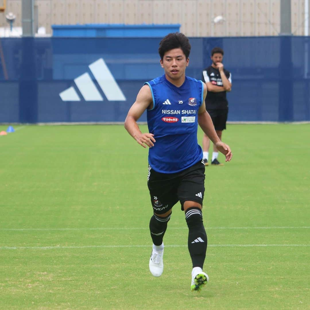 横浜F・マリノスさんのインスタグラム写真 - (横浜F・マリノスInstagram)「Getting down to it!!💪🔥 #fmarinos #水沼宏太 #永戸勝也 #植中朝日 #上島拓巳 #村上悠緋 #ヤンマテウス #吉尾海夏 #エドゥアルド #エウベル」8月8日 15時43分 - yokohamaf.marinos