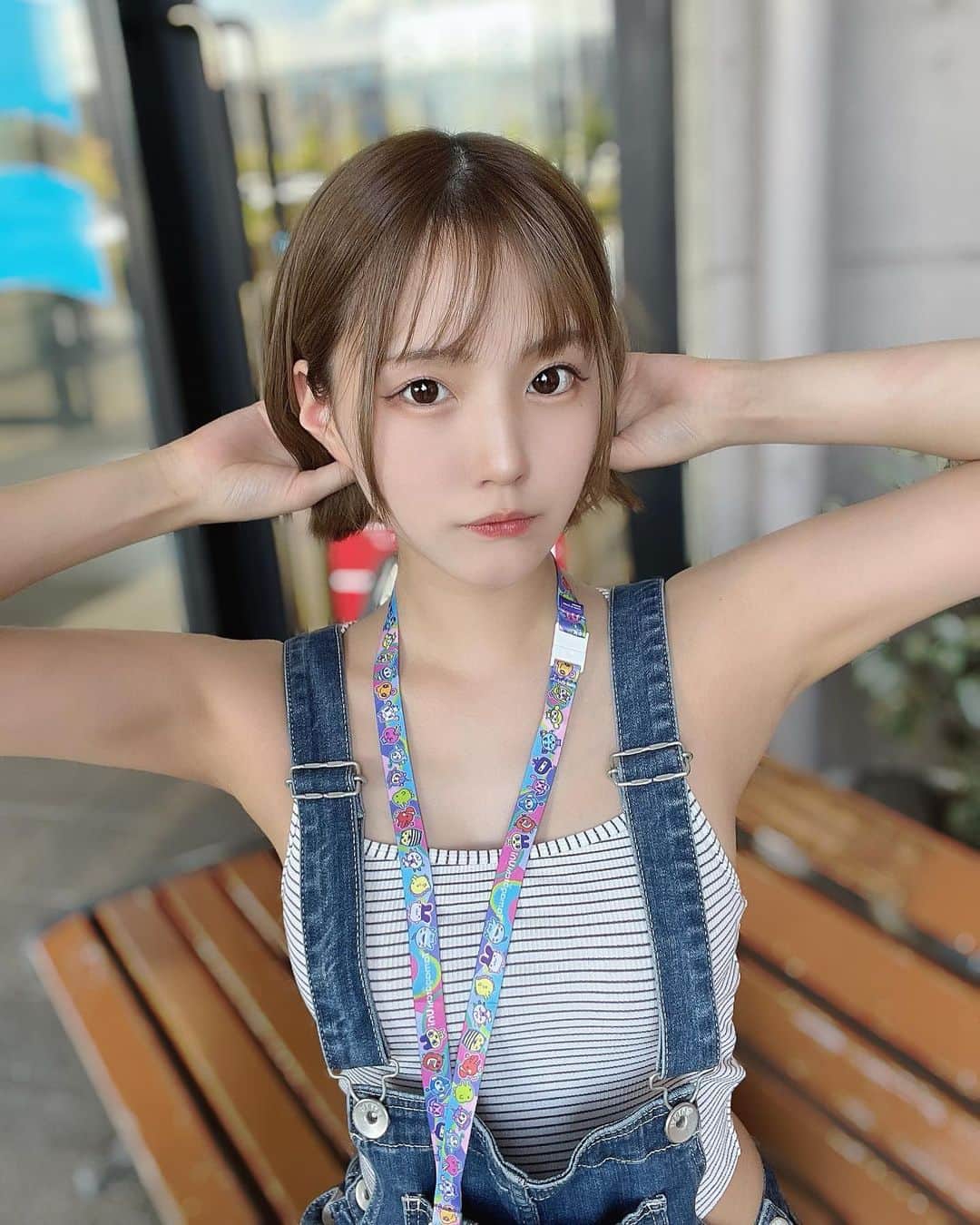 のインスタグラム：「たまにツインテールしたくなるんよなぁ」