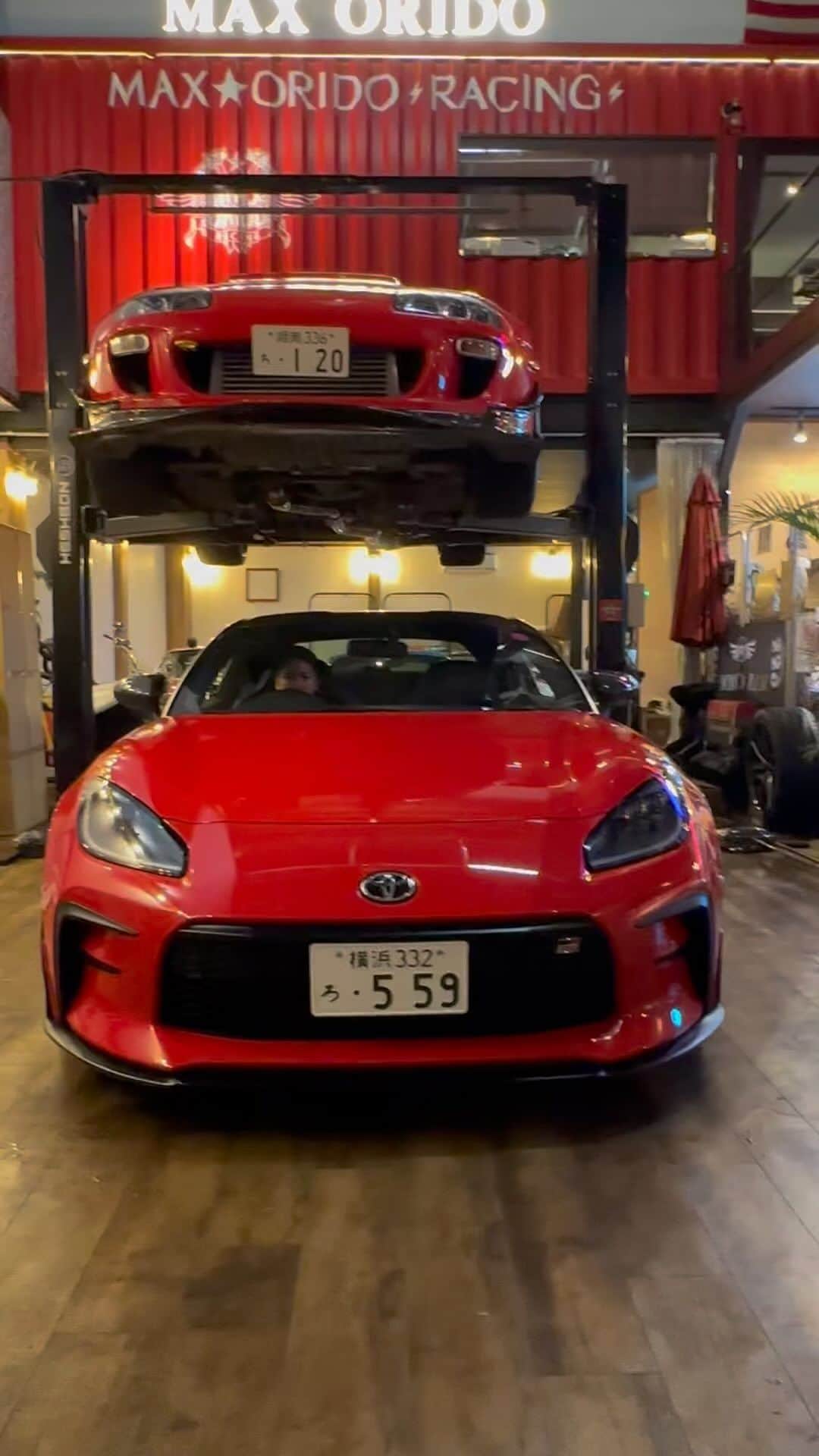 織戸学のインスタグラム：「@alpharexusa   MAXORIDO GR86  NEW Headlight installation  LED bar adjusts White and Orange  Super bright and super cool  MAXORIDO version 制作して 日本で販売予定  楽しみだ。  #maxorido  #gr86  @maaya_orido_559  @130ryokohama  @ridox559_maxorido」