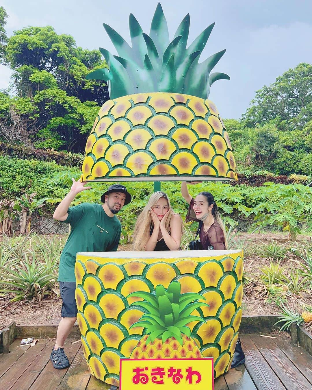 MARINAさんのインスタグラム写真 - (MARINAInstagram)「2023/7/24-7/26 Memories📸🫧🐬🪸🦭🧀 ーーーーーーーーーーーーーーーーーーーー  My Mother🦉HIKARIさんと WasaViさんとの沖縄観光🏝️✨  昨年行けなかった美ら海水族館も リベンジできて良かったです🙏🥹🤍  とても充実した時間でした🤍🤍  ーーーーーーーーーーーーーーーーーーーー #okinawa #沖縄 #沖縄観光 #美ら海水族館 #マナティー #おきなわワールド #鍾乳洞 #PEPEPE」8月8日 16時41分 - marina___oki