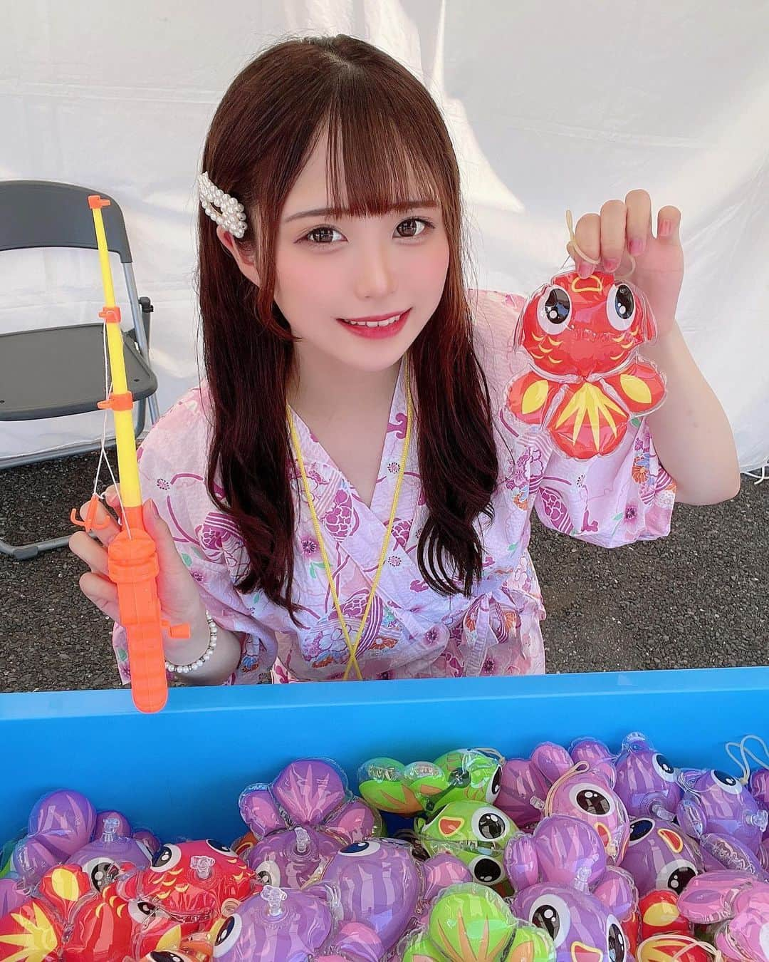 堀内玲のインスタグラム：「縁日楽しいね🎣💕  #アイドル #ライブ #偶像  #地下アイドル #地下アイドル好きな人と繋がりたい  #浴衣 #浴衣ヘアアレンジ #浴衣ヘア  #浴衣女子 #浴衣デート #浴衣プリ  #浴衣美人 #浴衣アレンジ #浴衣コーデ  #浴衣コーディネート #浴衣帯結び  #浴衣着付け #浴衣姿 #浴衣でお出かけ  #浴衣撮影 #浴衣レンタル #浴衣ネイル  #浴衣イベント #浴衣祭り #浴衣👘  #浴衣ヘアセット #夏 #夏コーデ #夏服  #summer」