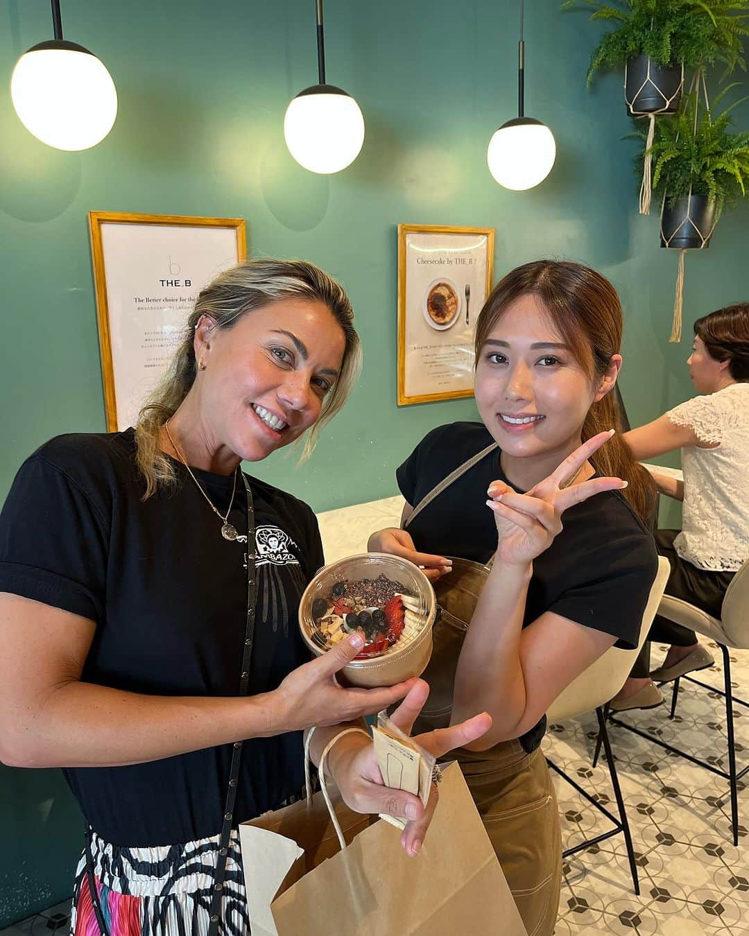 Sambazonのグルメインスタ