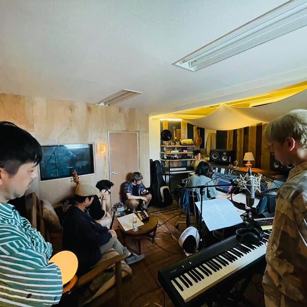 キンモクセイさんのインスタグラム写真 - (キンモクセイInstagram)「📅230713-14 #キンモクセイRec @ studio 土の上を歩く w/ 伊藤健太（Ba）、笹倉慎介（Rec）」8月8日 17時31分 - kinmoku_official