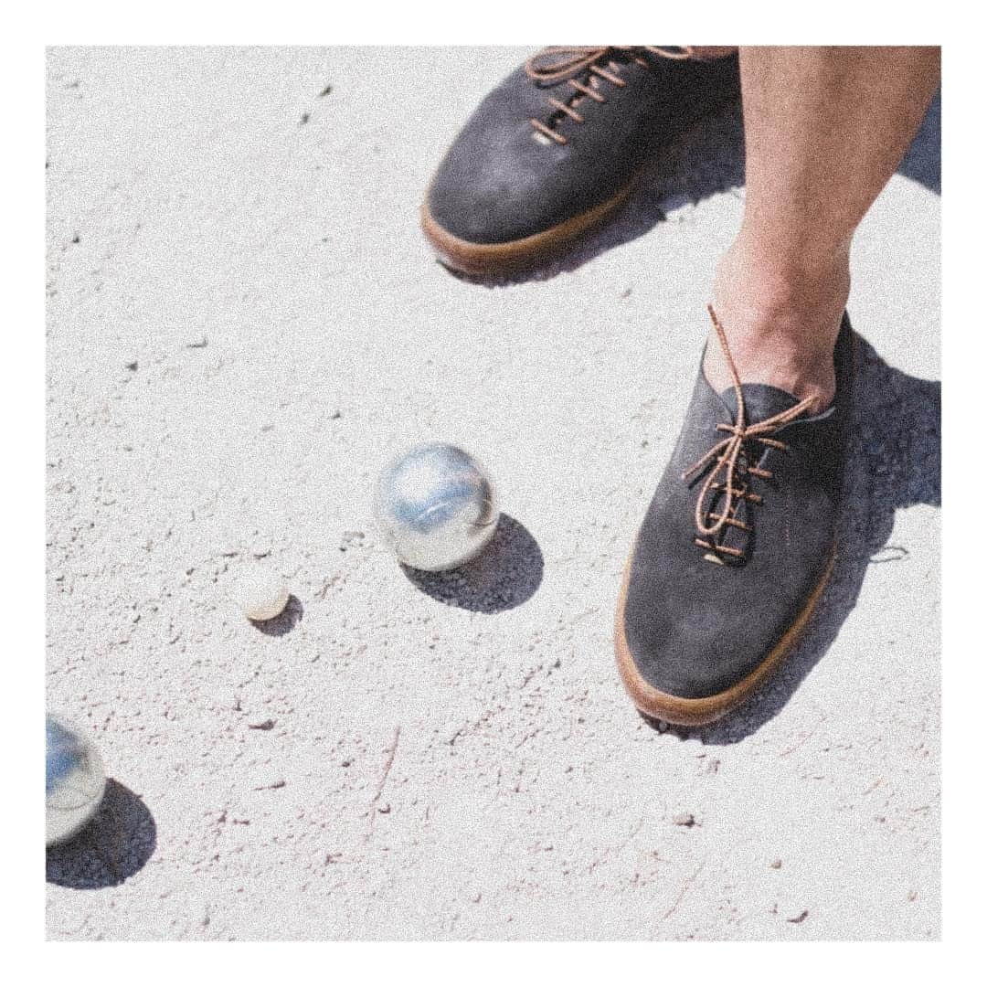 コルテのインスタグラム：「[Summer Loving]  Model : Pilat Color : Grey  Available in stores and online www.corthay.com #corthay #summershoes」