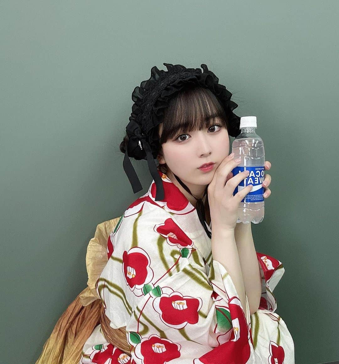 高田もものインスタグラム：「. ポカリ派？アクエリ派？ . あ、もも派か〜！^_^ . かしこ」