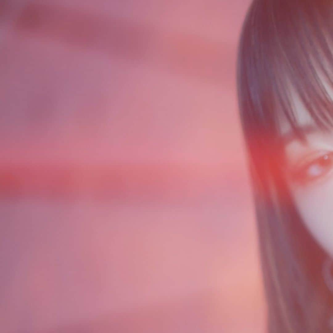 EVERGLOWのインスタグラム：「EVERGLOW 4TH SINGLE ALBUM  <ALL MY GIRLS> SLAY MV Teaser #EU  ▶ https://youtu.be/REUpMfYrQXs  2023.08.18 6PM (KST)  #EVERGLOW #에버글로우 #ALL_MY_GIRLS #SLAY #이유」