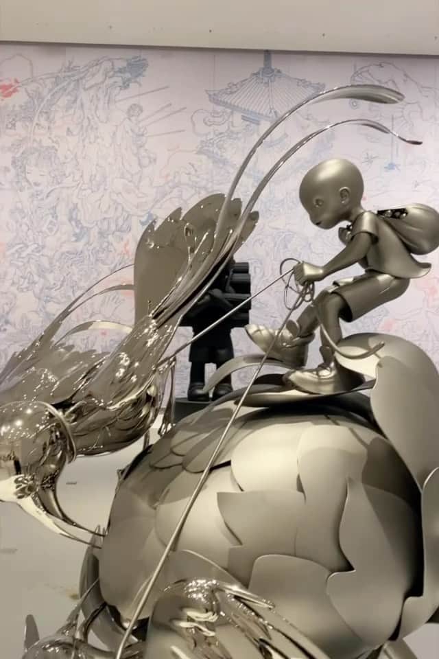 ジェームス・ジーンのインスタグラム：「Countdown to the opening of Eternal Spiral III at SWCAC in Shenzhen, with some glimpses of new work 🤫 @galleryallart」