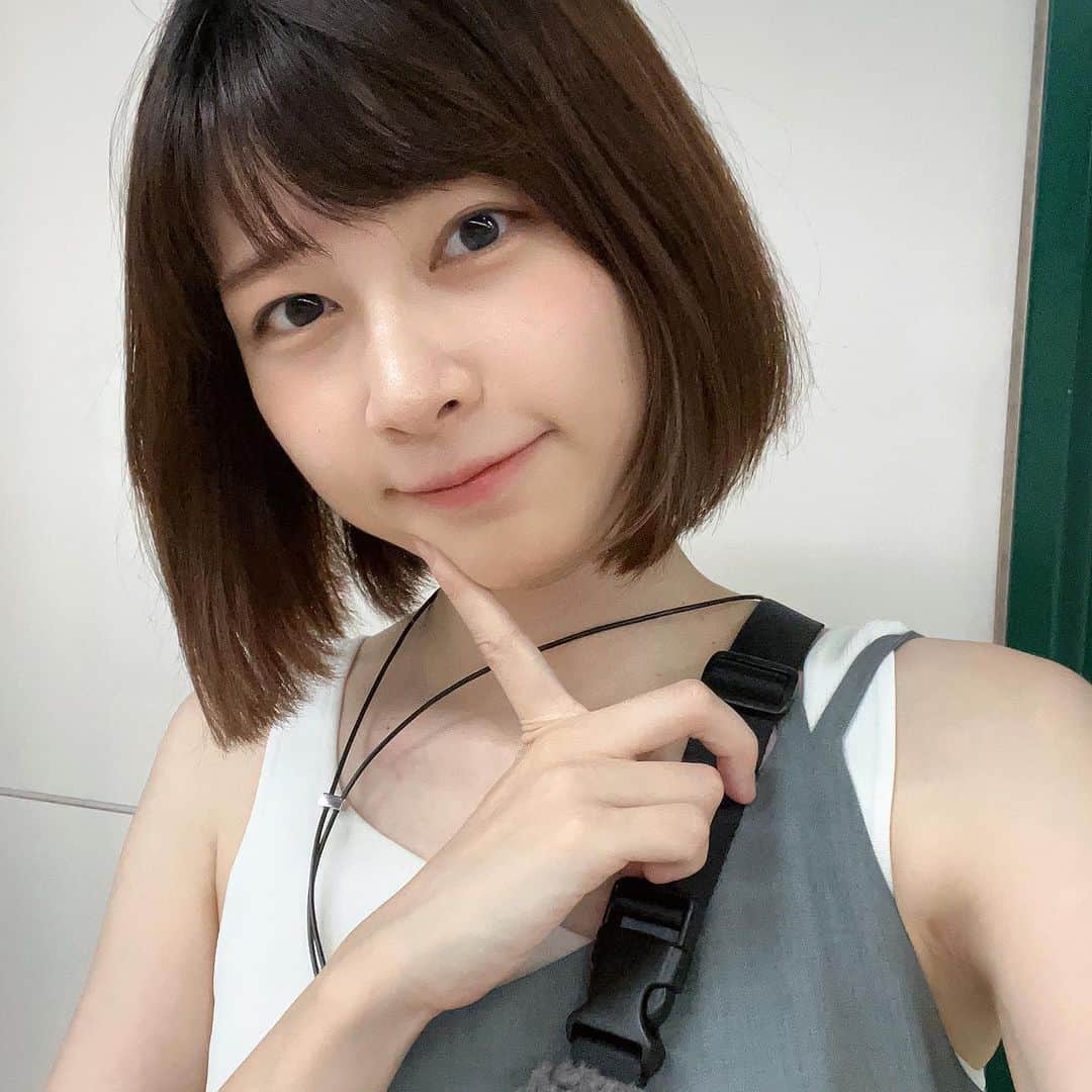 佐保里さんのインスタグラム写真 - (佐保里Instagram)「髪の毛整えて頂きました😋  期待以上の仕上がりにしてくださるので整えてからずっと気分が良いです🥺✨  @na_ka_daa   👏🏻✨」8月8日 18時27分 - kawausosuki0513