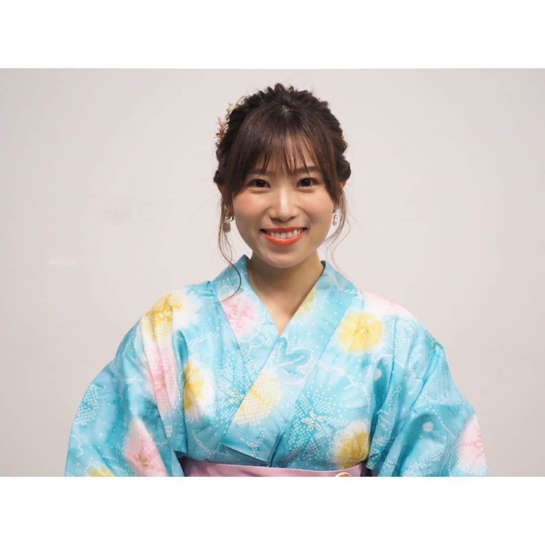 緒方桃子のインスタグラム：「* 今年、初めての浴衣デーでした✨ 久々の浴衣でウキウキ😊  今年は、鹿児島のお祭りにも行きたいです。  今週は各地でお天気が荒れ模様ですね。皆様お気をつけてお過ごしください。  #浴衣 #ゆかた #夏祭りコーデ #アナウンサー #浴衣イベント #緒方桃子」