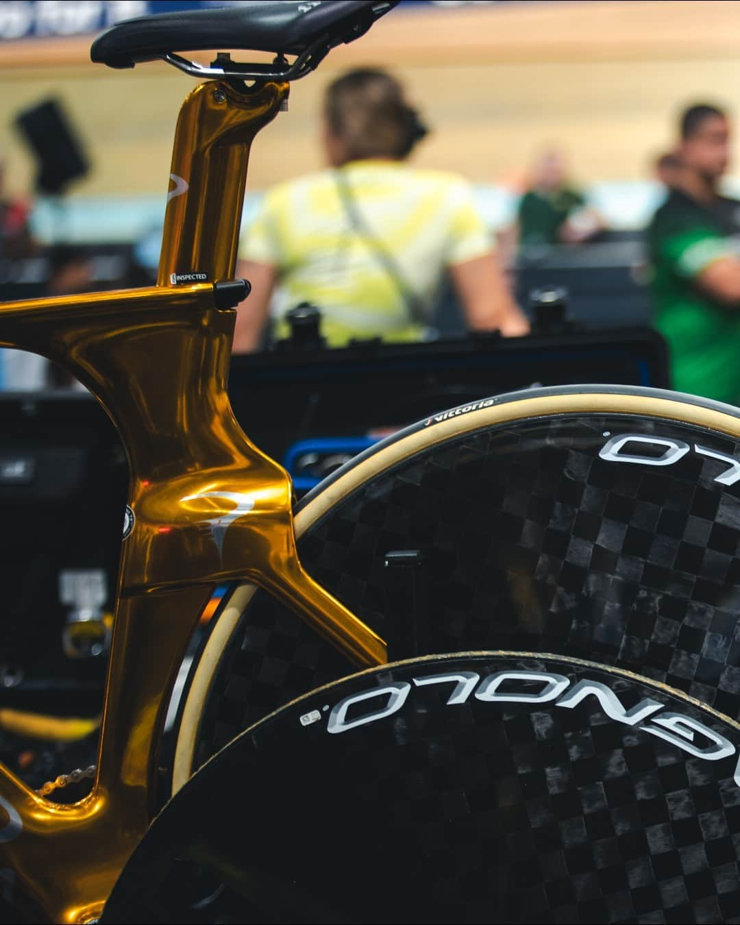 カンパニョーロさんのインスタグラム写真 - (カンパニョーロInstagram)「It's been an exciting week so far on the track for team Italy 🇮🇹  🥈 Men's Elite Team Pursuit - Filippo Ganna, Jonathan Milan, Francesco Lamon and Manlio Moro. 🥈🥈 Women's C5 Scratch and Omnium - Claudia Cretti 🥉 Women's C5 Individual Pursuit - Claudia Cretti 🥉 Men's Elite Elimination Race - Elia Viviani  Congratulazioni to all the riders 💥  #Campagnolo #DreamBigger #NazionaleCiclismo @federciclismo @pinarello_official」8月8日 19時24分 - campagnolosrl