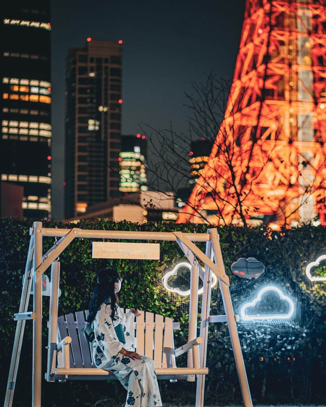 ザ・プリンス パークタワー東京さんのインスタグラム写真 - (ザ・プリンス パークタワー東京Instagram)「多くのご予約をいただいております#SUZUMUSHICAFE  今年のテーマ「Sorairo」を感じる空間やメニューとともに、東京タワーの絶景を楽しむ夏の夕涼みをぜひお楽しみください。  大人気の縁側席確約のステイプランも販売中です。  詳しくはWebサイトへ  Thank you for all your Suzumushi Café reservations this summer season! ✨  There's still plenty of time to come and experience an enchanting summer evening at our Suzumushi Café, where you can savour our delectable seasonal menu and be dazzled by this year's vibrant "Sorairo" theme – a celebration of the mesmerising colours of the evening summer sky!  We also offer a limited-time accommodation plan that guarantees prime seats out on the wooden porch overlooking the serene, lamp-lit garden 🍃  For more information, please visit our website.  Share your own images with us by tagging @princeparktowertokyo —————————————————————  #theprinceparktowertokyo #tokyotowerview #yukata #japan #ThePreferredLife #ザプリンスパークタワー東京 #スズムシカフェ #夕涼み #夏デート #デートスポット #夏の風物詩 #フォトスポット」8月8日 19時17分 - princeparktowertokyo