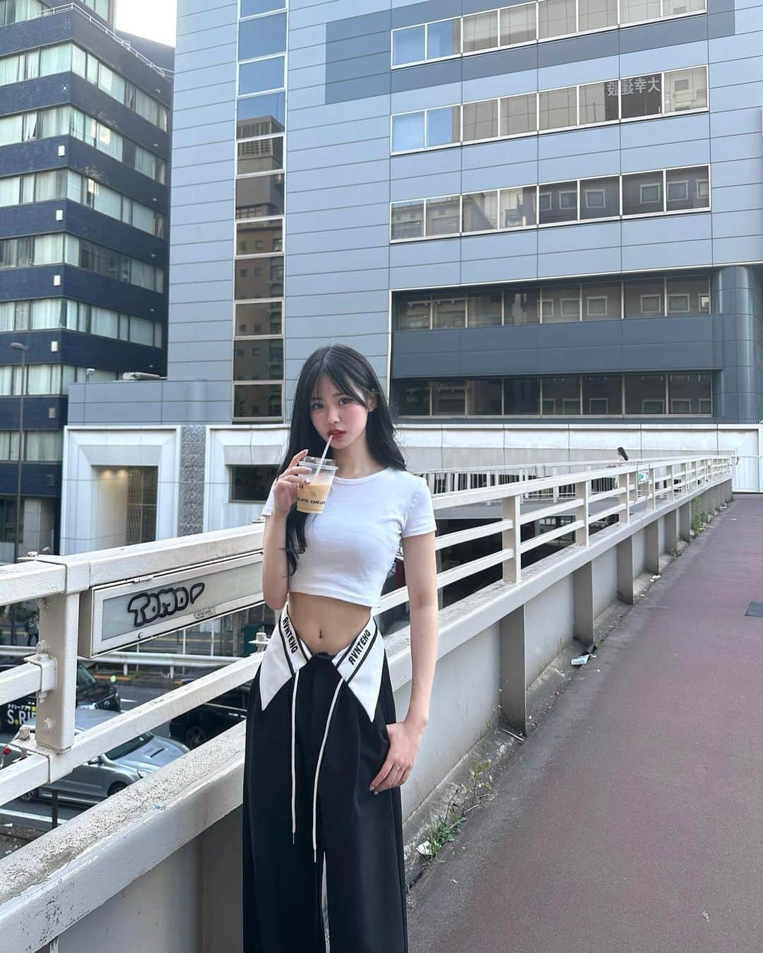 のインスタグラム：「@luxen_kohin さんにエクステ・カラー・ トリートメントしてもらいました♡ いつもありがとうございます ♡ (\⑅/) ♡ ฅ꒰ ⸝˶• ﻌ•˶⸝꒱ฅ」