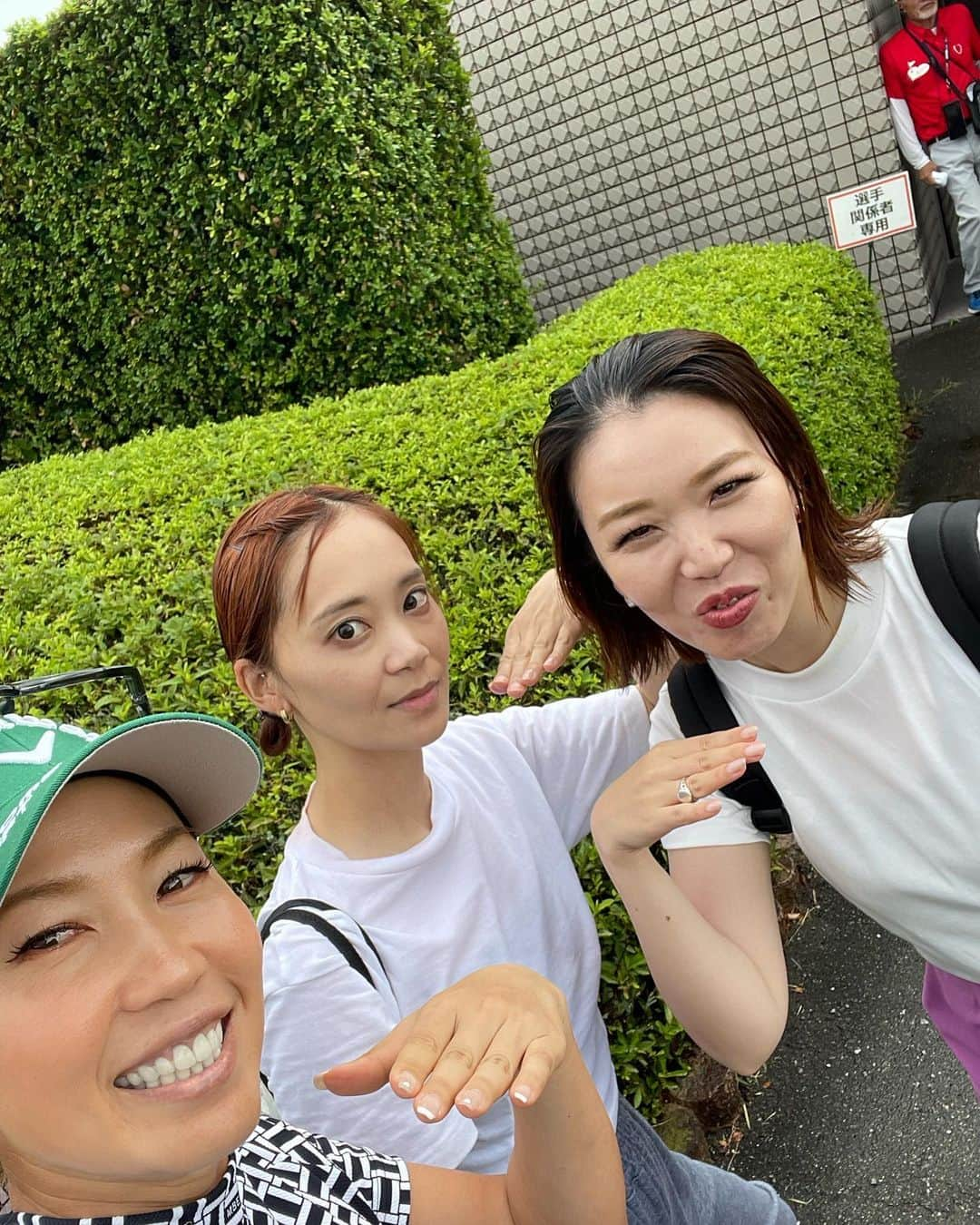 上田桃子さんのインスタグラム写真 - (上田桃子Instagram)「地元友🩵  写真撮れなかったけど ちびっ子軍団とゆきととりいも来てくれた日♡  まだまだ上田は頑張るぜ。  #Qダッシュ #高校の頃のグループ名  #なんそれ #みんなまた元気で会おうね」8月8日 19時32分 - momoko3030