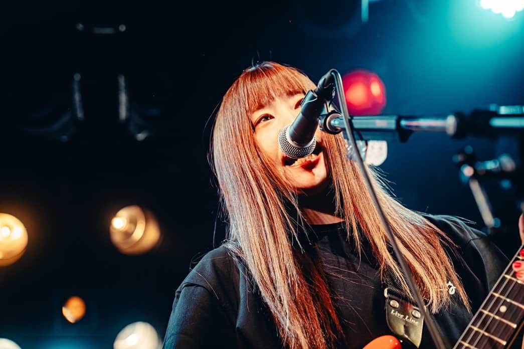 のインスタグラム：「Noisyコンベンションライブ まじ楽しかった〜  来年の沖縄ライブ楽しみすぎ🌴皆んなでバカンスしに行こっ🍹  📸 @teru_ttm」