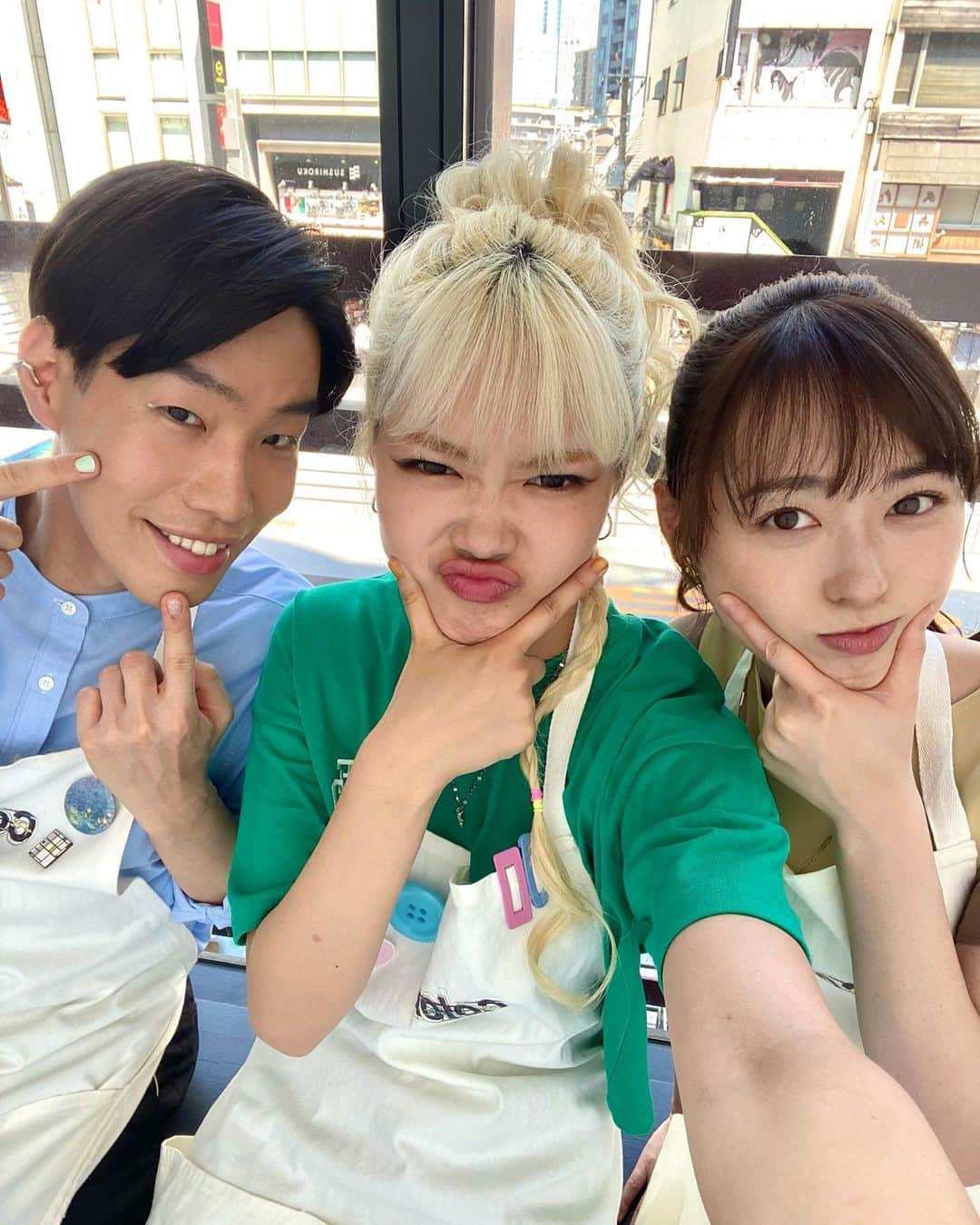川端結愛のインスタグラム：「今夜22:00~ エイティーンフォーティ　@1840_tbs  第5話放送です✨🫶🏻  どんどんカフェメンバーが増えて、仲間が増えて嬉しいです！！！  今日もcolorにて出勤です💨 みてね☺︎」
