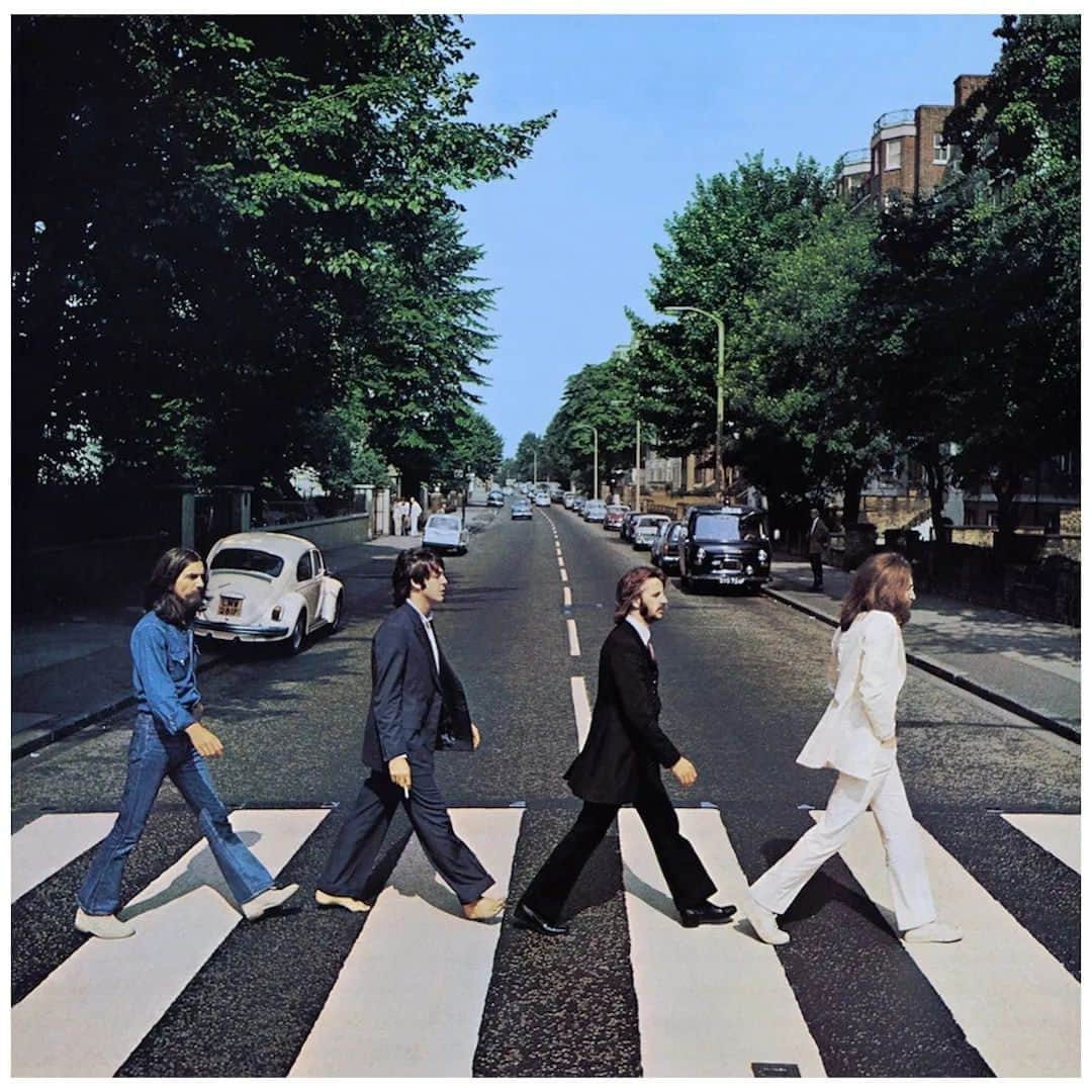 The Beatlesさんのインスタグラム写真 - (The BeatlesInstagram)「“And in the end, the love you take is equal to the love you make.” ⁠ ⁠ #OTD in 1969,  #TheBeatles shot the cover of Abbey Road. ⁠ ⁠ #1960s ⁠ ⁠ ⁠ @paulmccartney @johnlennon @georgeharrisonofficial @ringostarrmusic⁠ ⁠ Photo © Apple Corps Ltd.⁠」8月8日 20時02分 - thebeatles