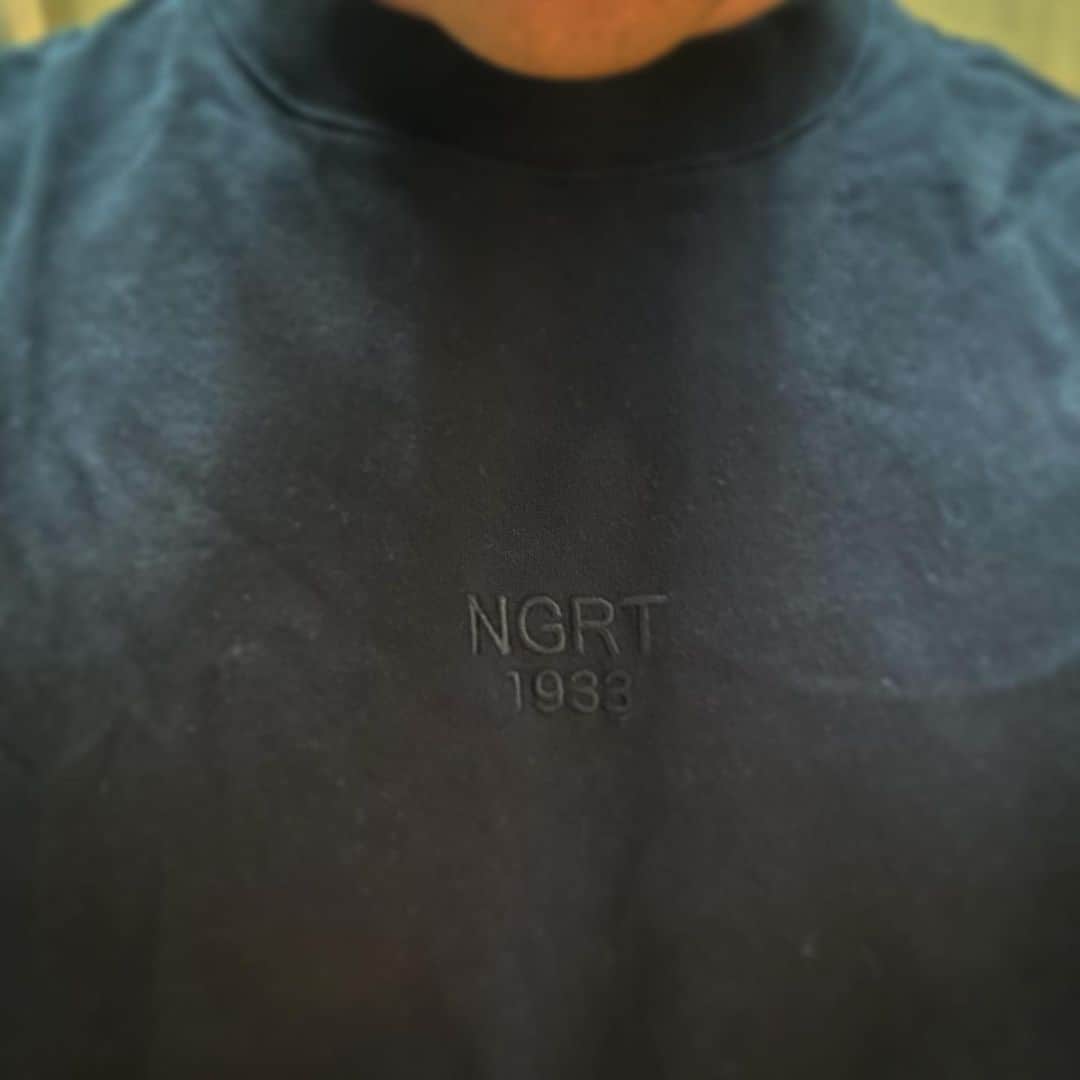 吉野樹さんのインスタグラム写真 - (吉野樹Instagram)「. #Nogret  Tシャツオーバーサイズでかわちい🥰🥰 短パンもこの暑い季節通気性良くていいですよー！✌️  @nogret_1933  ⬆️✅check  めっちゃ天気の子みたいになったww  撮影者📸 @ishahiro16   #nogret #nogret1933  #handball」8月8日 20時03分 - tatsuki.yoshino23