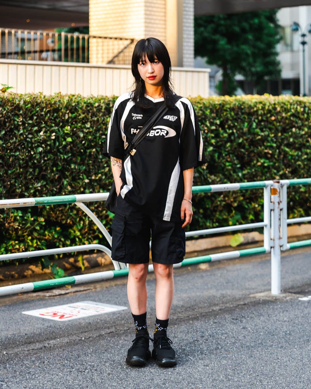 のインスタグラム：「.  藤本 恭子 Kyoko Fujimoto(@okuwoyk)  24歳・バリスタ  all clothes, accessory #古着(#ユーズドスタイル ) #usedclothing  sneakers #グラウンズ #grounds  #fashionpress #fashionpresssnap」