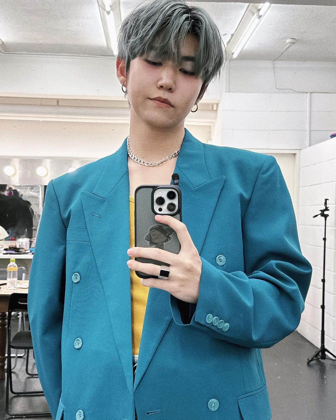 若井滉斗さんのインスタグラム写真 - (若井滉斗Instagram)「🔵🟡」8月8日 20時05分 - hiloto_wakai_mga
