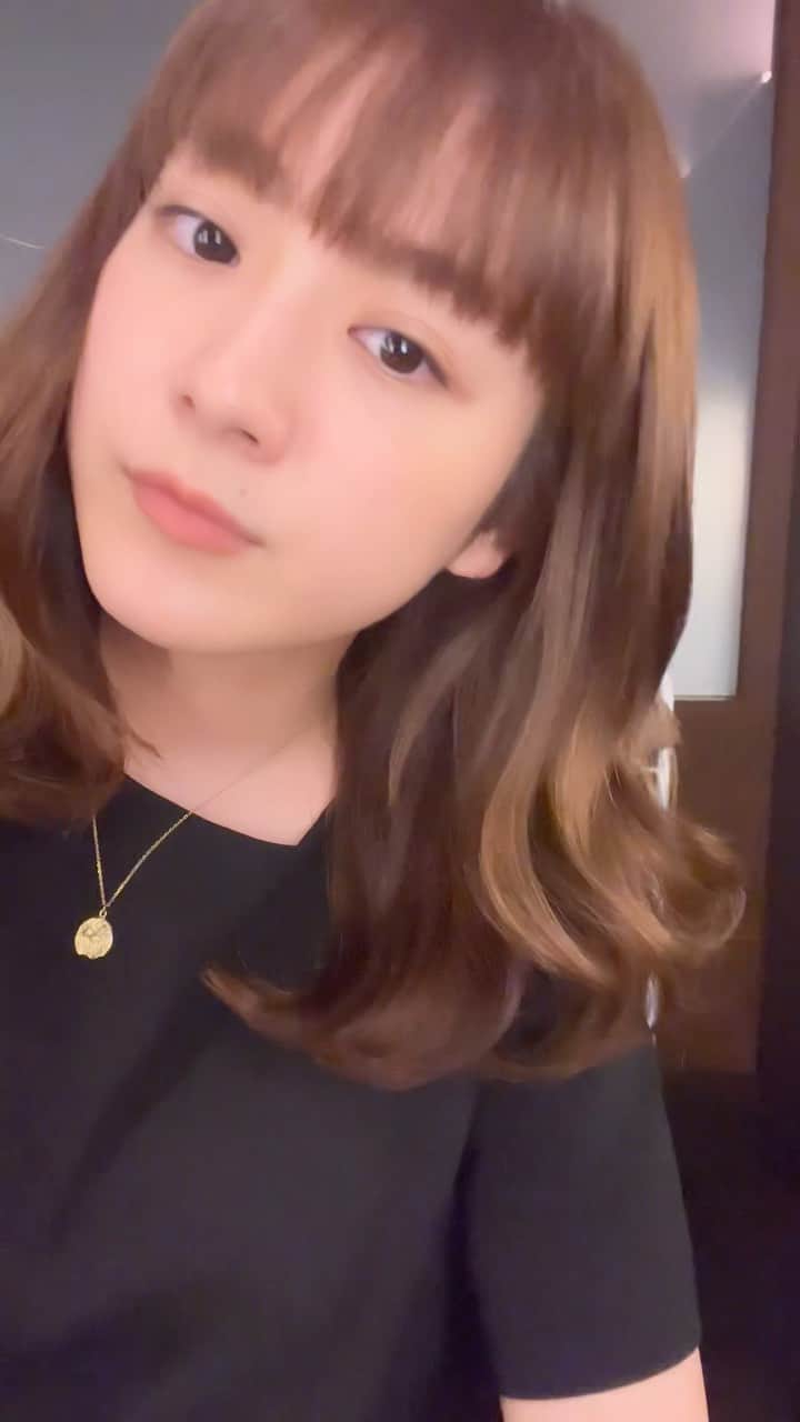 平祐奈のインスタグラム：「🤍🤍🤍 前髪重め〜」