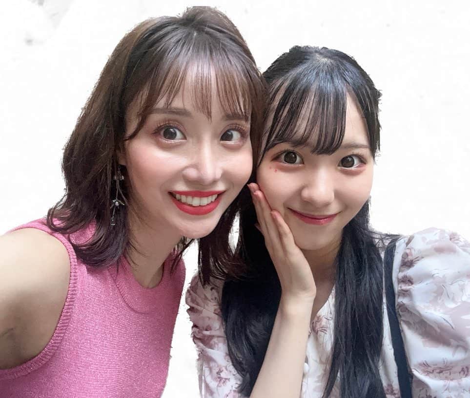 柴田阿弥のインスタグラム：「🌸🌸🌸  もう少し前にはなってしまいますが おーちゃんに久々に会えました💞🐰  頑張っているお話しを聞いて 私もやる気がみなぎります〜❤️‍🔥  シングルセンターおめでとう🫶 本当にすごい！  #末永桜花 ちゃん #SKE48」