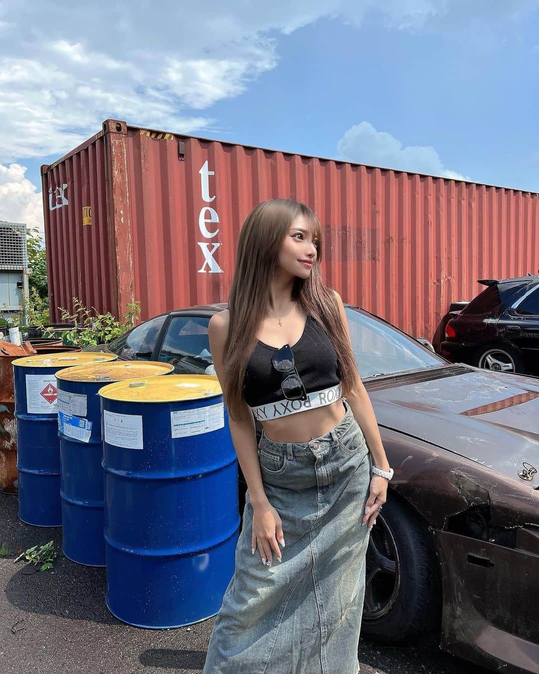 RINAのインスタグラム：「_  人生初のドリフト見れました🏎️最高 リアルワイスピすぎたの🥹🙏🏻 そして子供に最高空間だった☁️  カッコいい外人さんも沢山いて 日本じゃないみたいだった😫✨ また大会やってる時に見に行きたい💁🏼‍♀️  #弾丸福島旅行 #えびすサーキット」